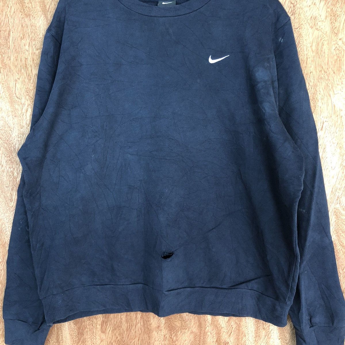 Nike Nike Dark Blue faded distressed Small Logo Sweatshirt #H320 Size US L / EU 52-54 / 3 - 8 Thumbnail