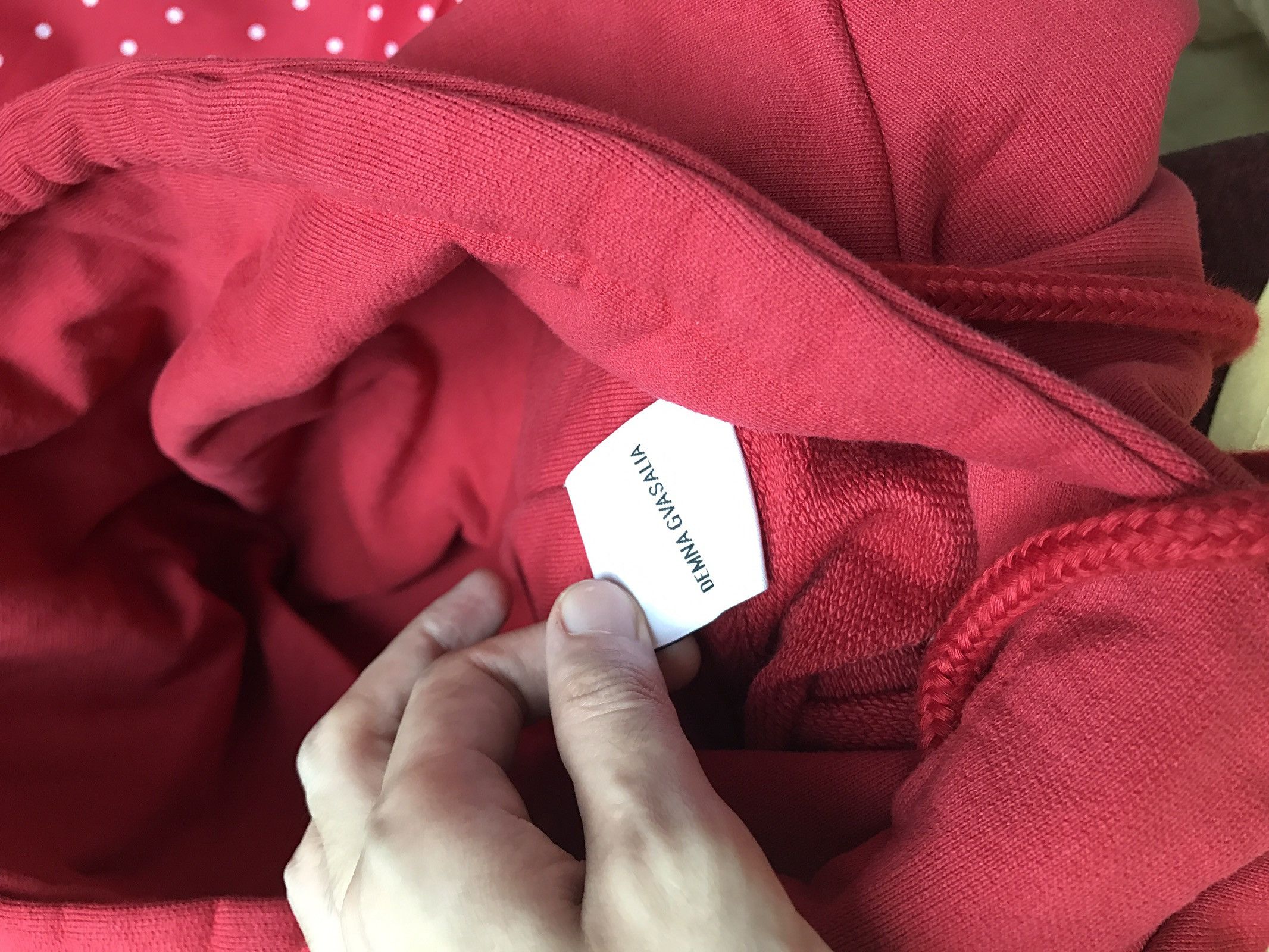vetements 赤メタ　韓国限定 Vetements Vetements Seoul Korea Exclusive Metal Red Hoodie