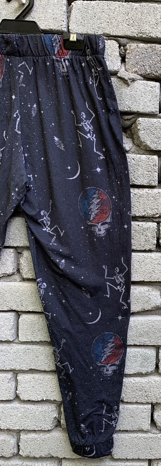Grateful Dead Gratefull Dead Dancing Skull Full Print Copyright 2018 Size US 29 - 15 Thumbnail
