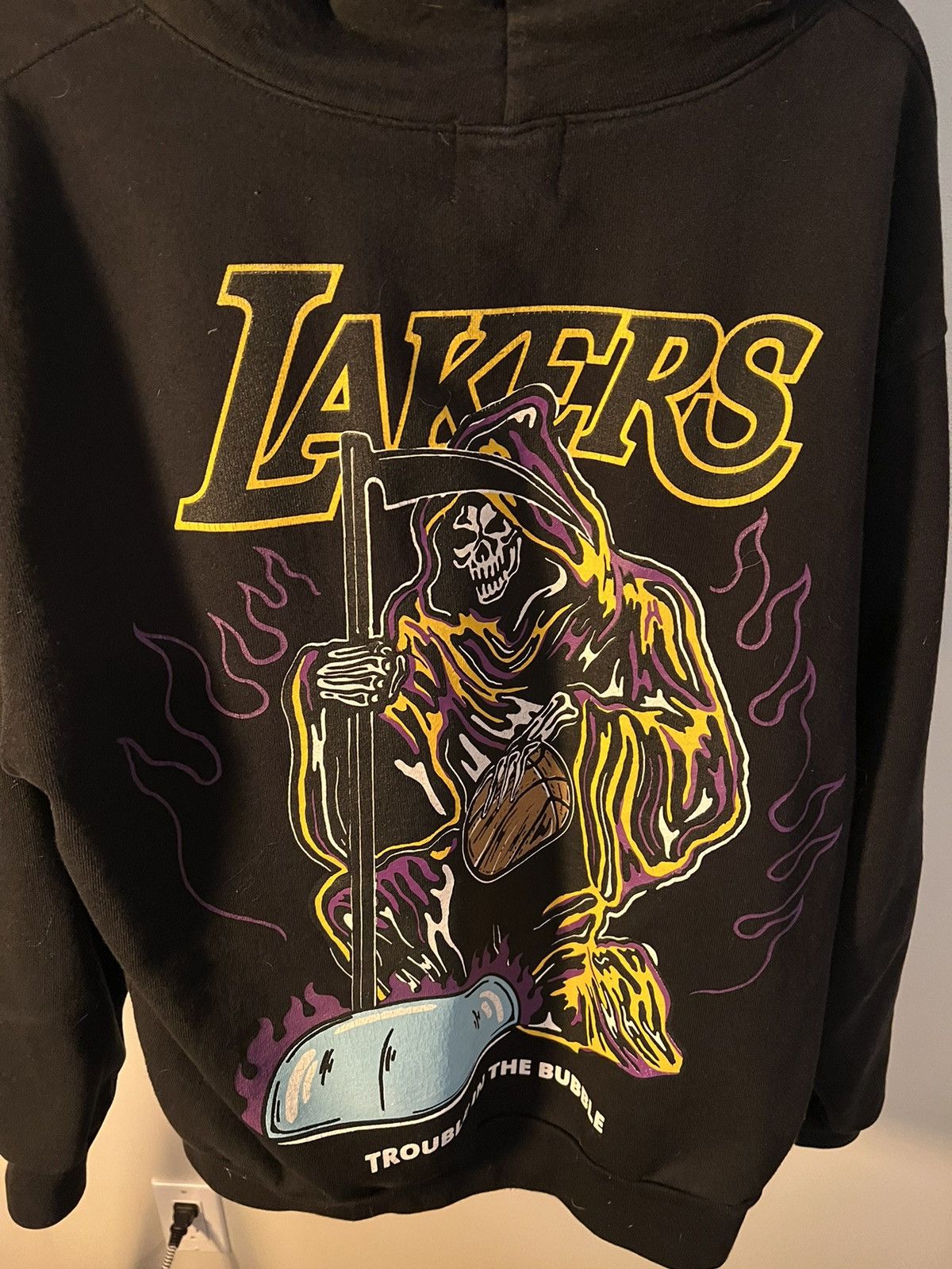 Warren Lotas Lakers hoodie