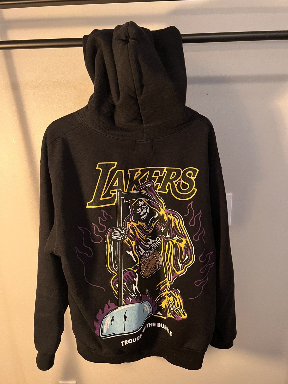 Warren Lotas Lakers hoodie