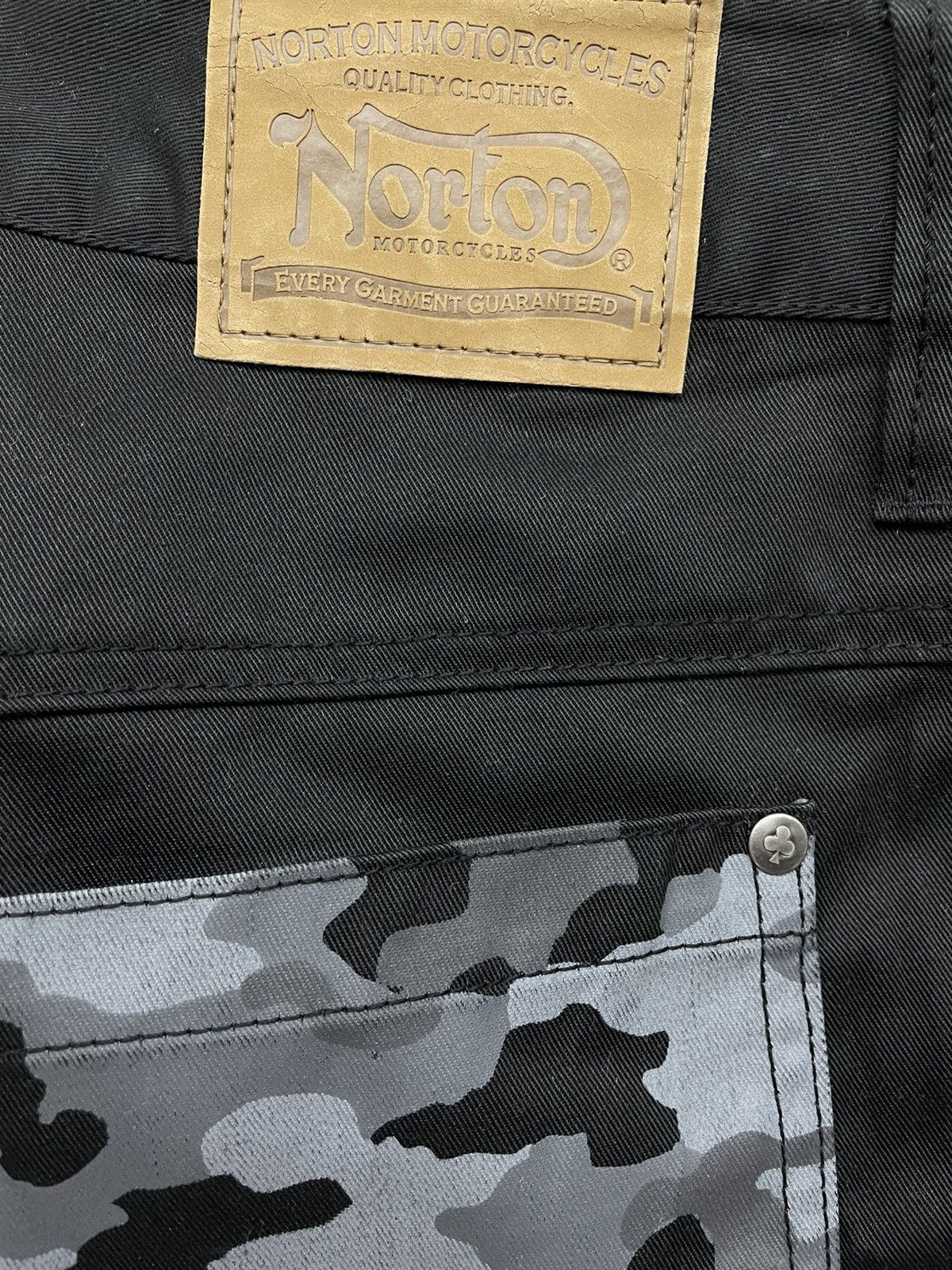 Norton × Vintage VINTAGE MOTORCYLE! NORTON Embroidery Camo Pocket Shorts Size US 31 - 7 Thumbnail