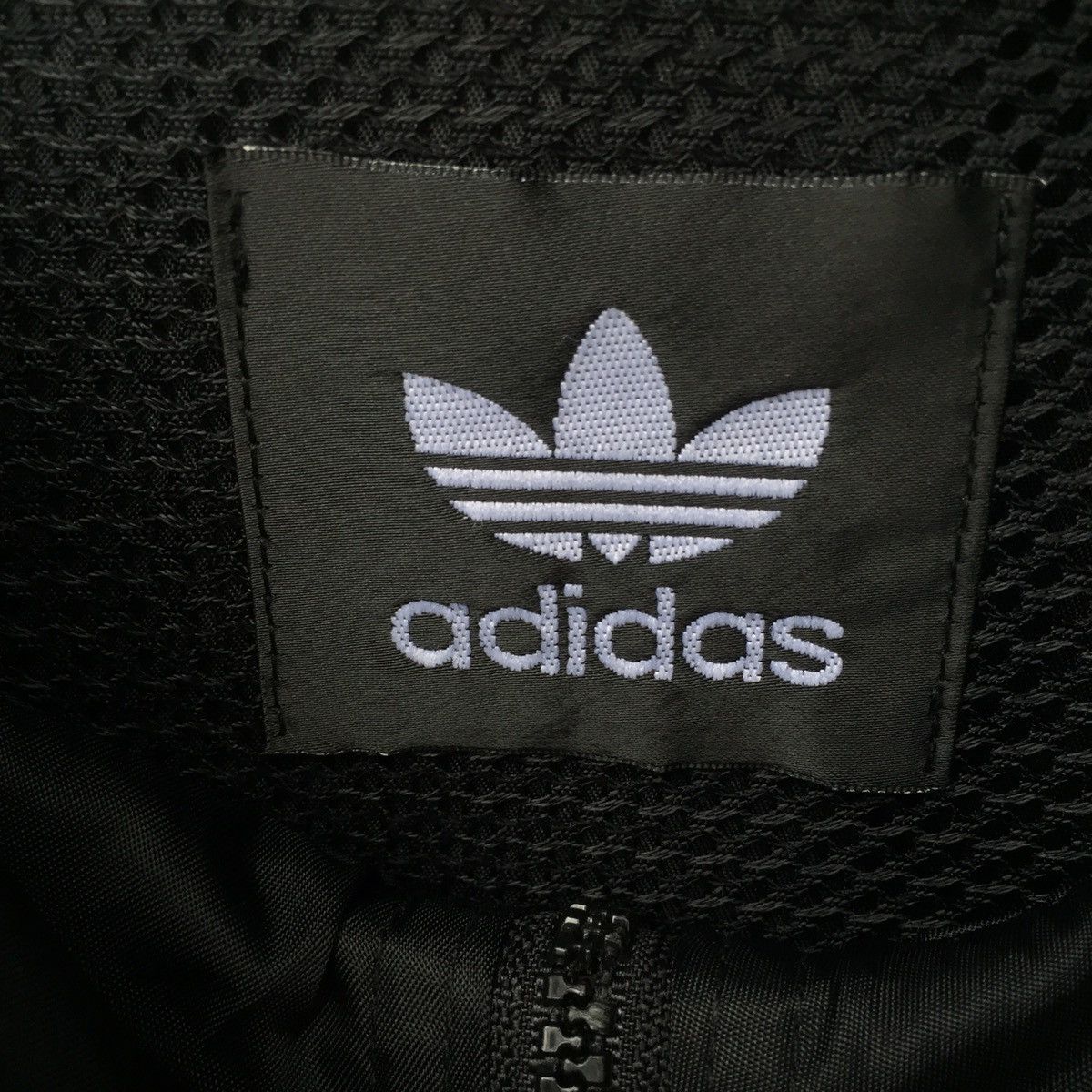 Adidas Vintage 90s Adidas Trefoil Big Logo Windbreaker Jacket | XL Size US XL / EU 56 / 4 - 3 Thumbnail