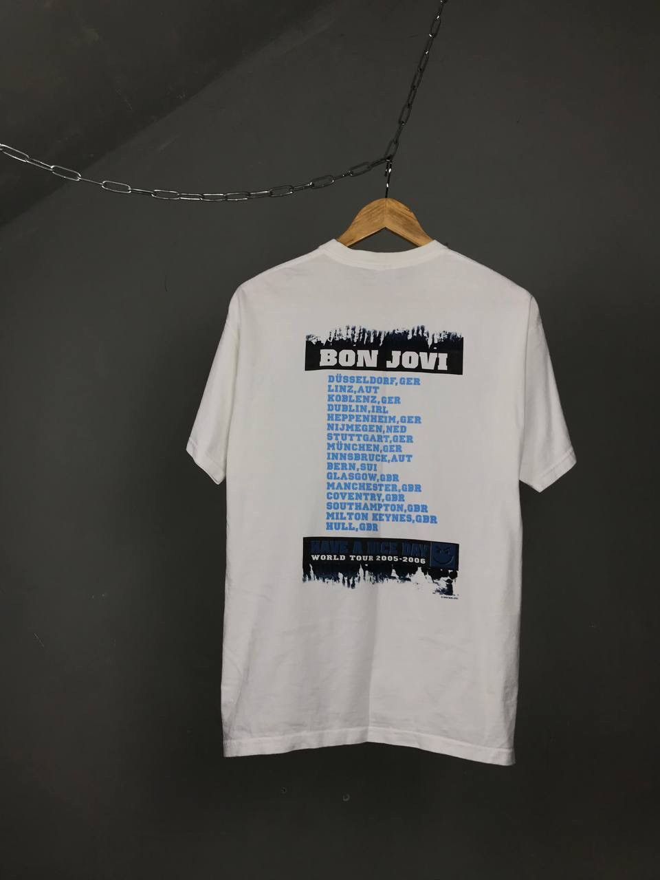 Band Tees × Bon Jovi × Vintage Bon Jovi 2005 vintage rock band tour overprinted tee Size US M / EU 48-50 / 2 - 5 Thumbnail