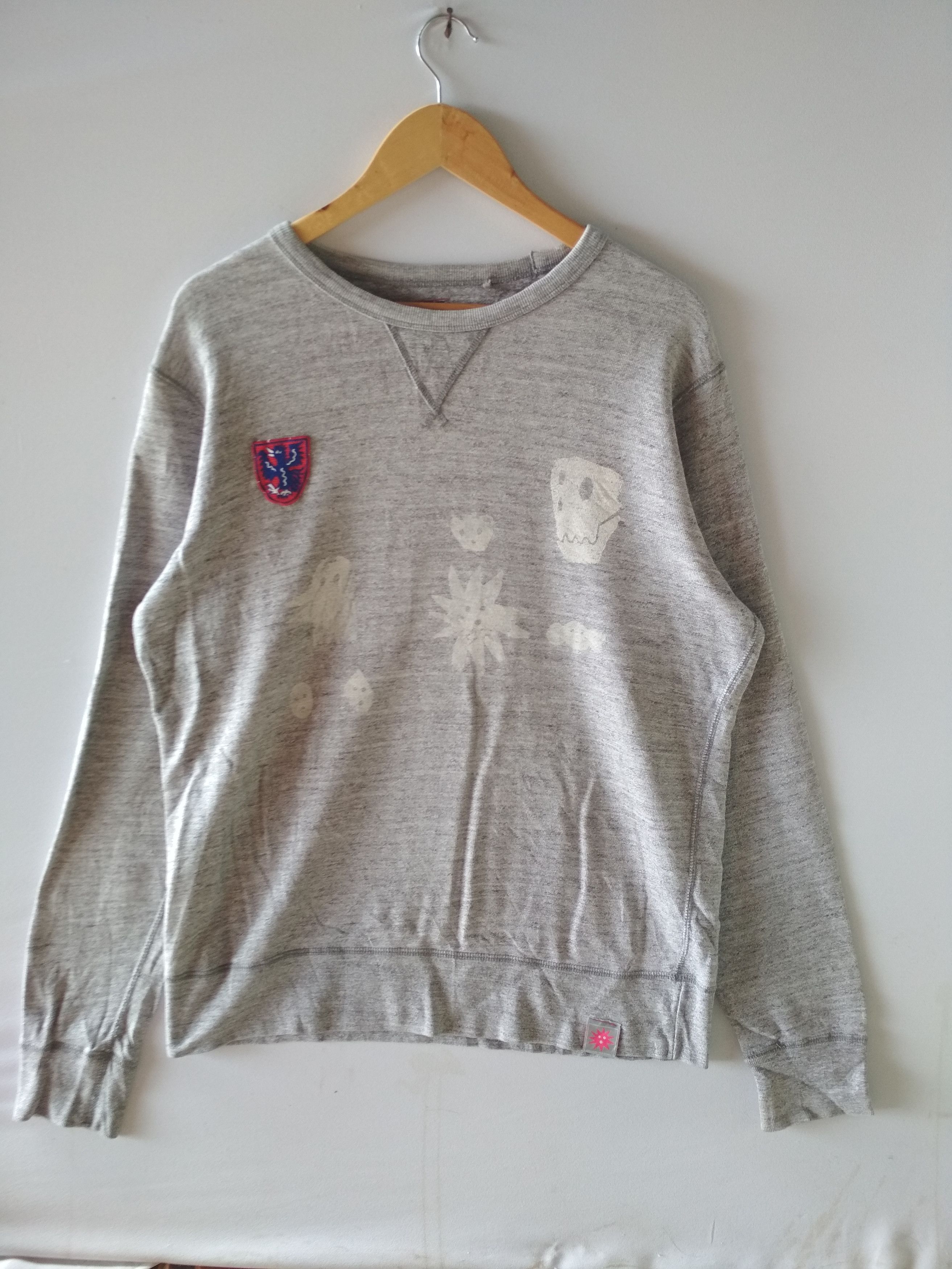 Japanese Brand KENTARO OKAWARA JAPANESE FAIRYTALE BY UNIQLO SWEATSHIRT Size US XL / EU 56 / 4 - 1 Thumbnail