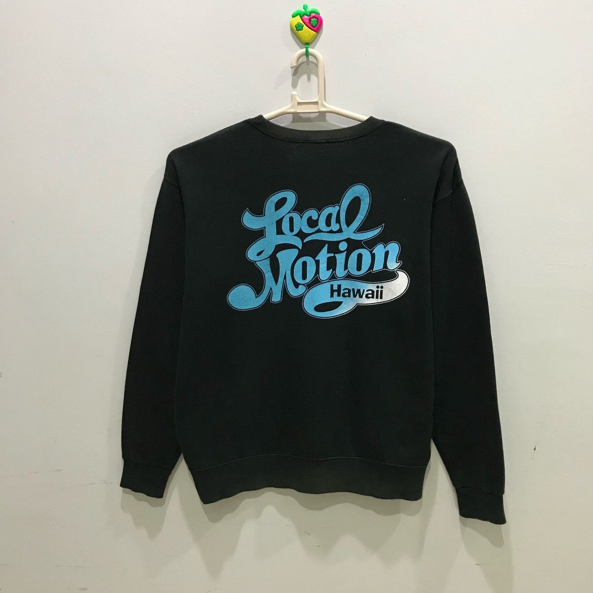 LOCAL MOTION HAWAII Sweatshirts Fits Size L