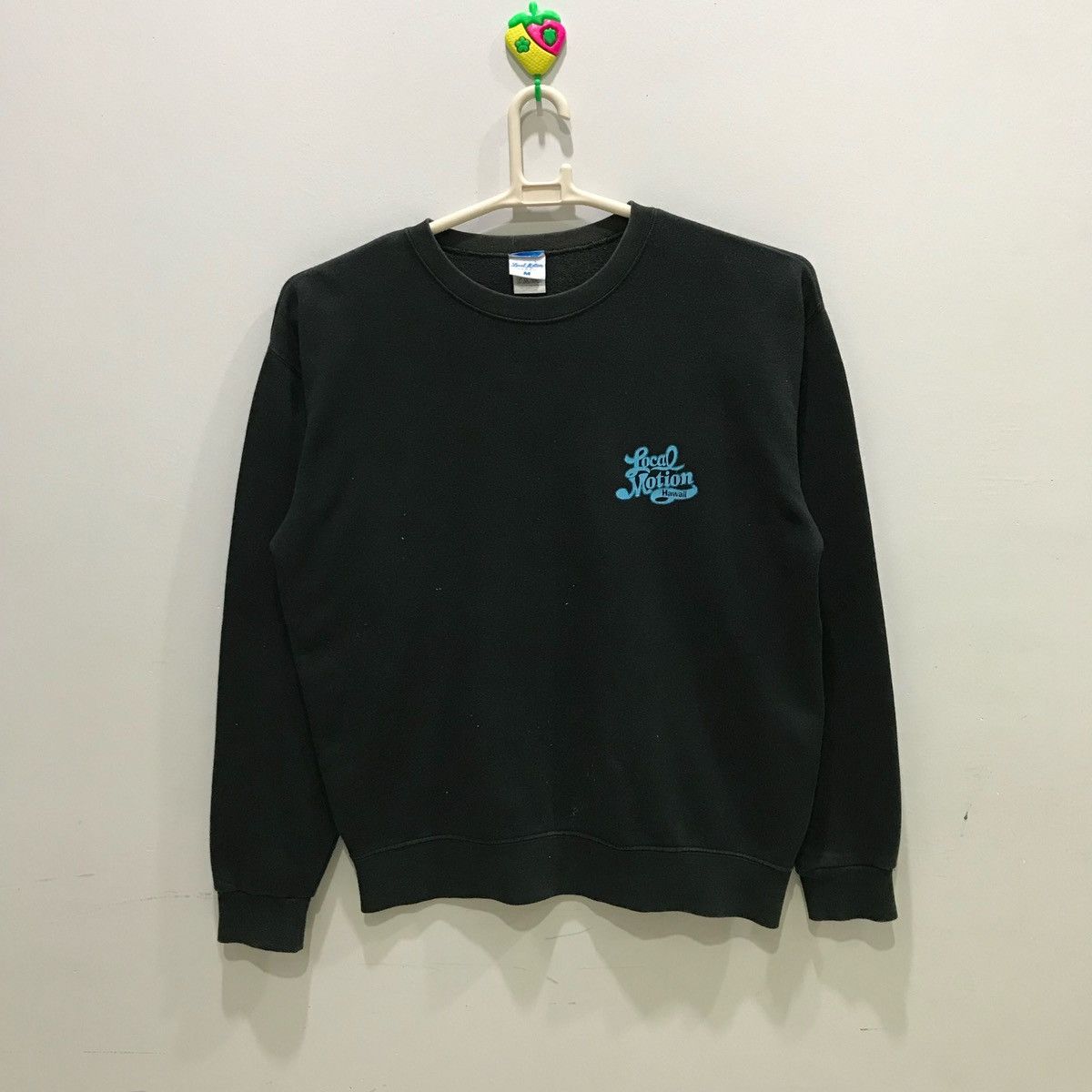 Japanese Brand × Vintage LOCAL MOTION HAWAII Sweatshirts Fits Size L Size US L / EU 52-54 / 3 - 3 Thumbnail