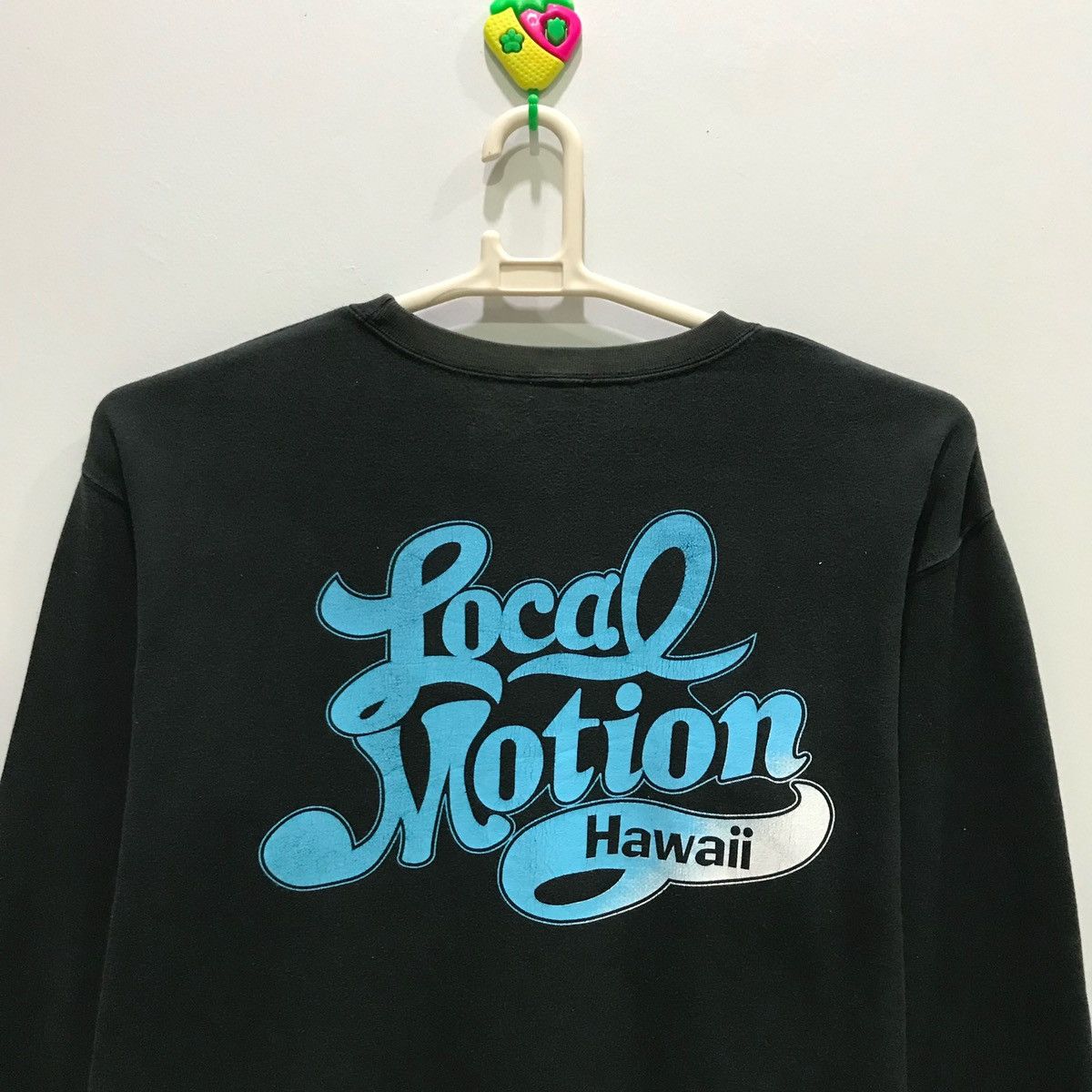 Japanese Brand × Vintage LOCAL MOTION HAWAII Sweatshirts Fits Size L Size US L / EU 52-54 / 3 - 2 Thumbnail