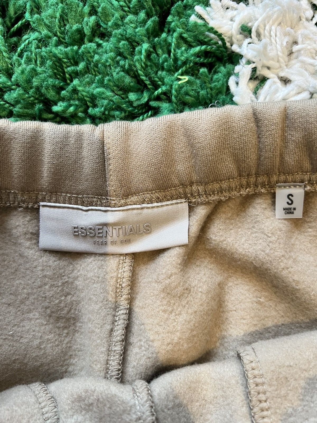 Fear of God Fear of god Essentials sweatpants Sz.S Size US 30 / EU 46 - 3 Thumbnail