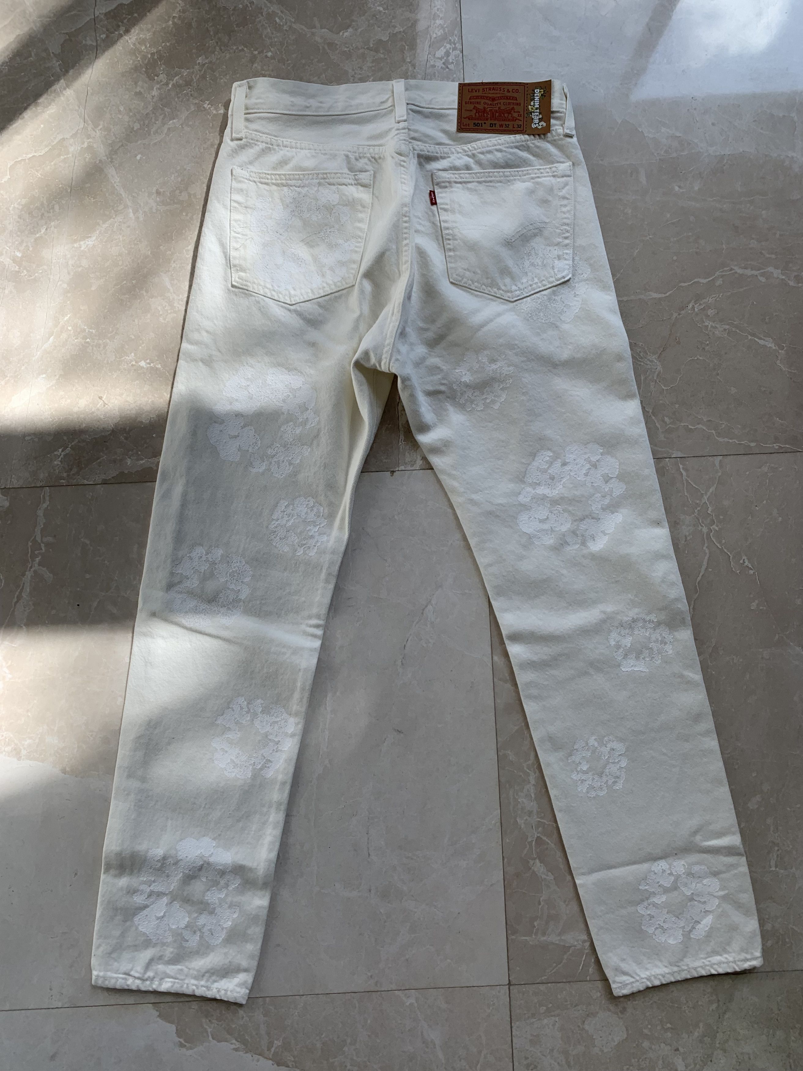 DENIM TEARS × Levi's Denim Tears Mono Cotton Wreath Jean White Size US 32 / EU 48 - 3 Thumbnail