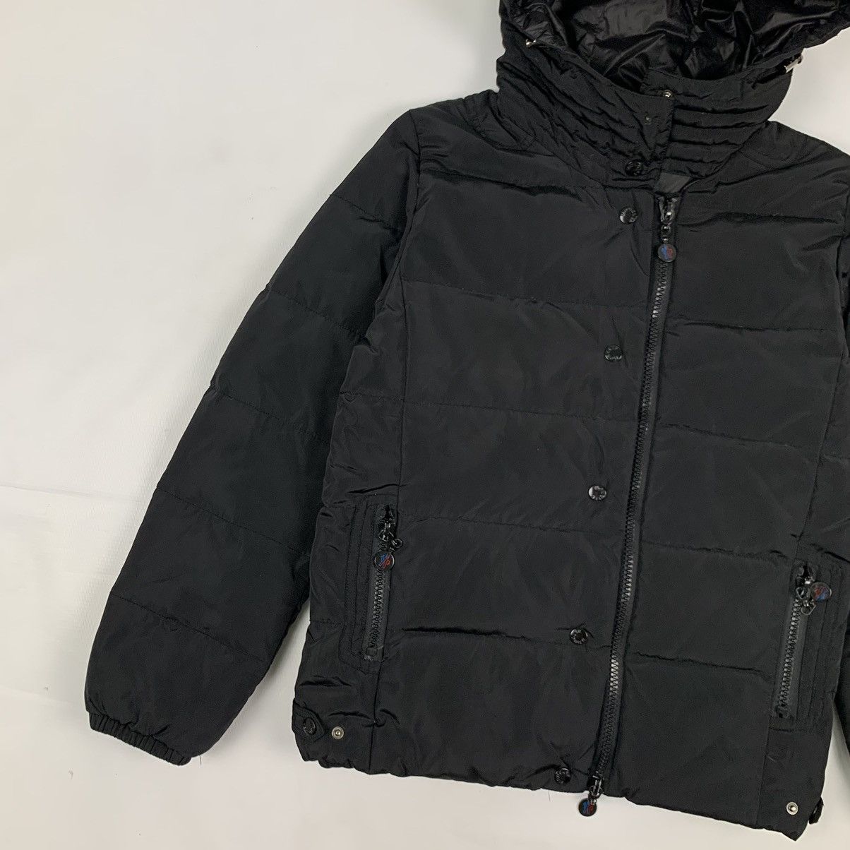 Moncler Vintage Moncler Puffer Hoodie Jacket Size US S / EU 44-46 / 1 - 2 Thumbnail