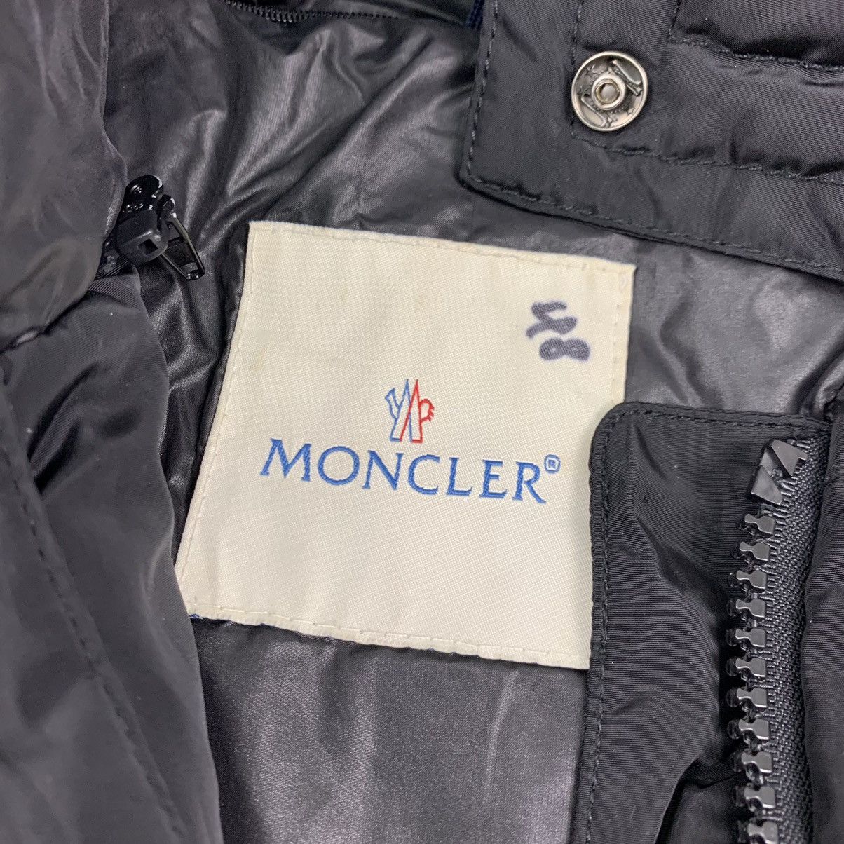 Moncler Vintage Moncler Puffer Hoodie Jacket Size US S / EU 44-46 / 1 - 8 Thumbnail