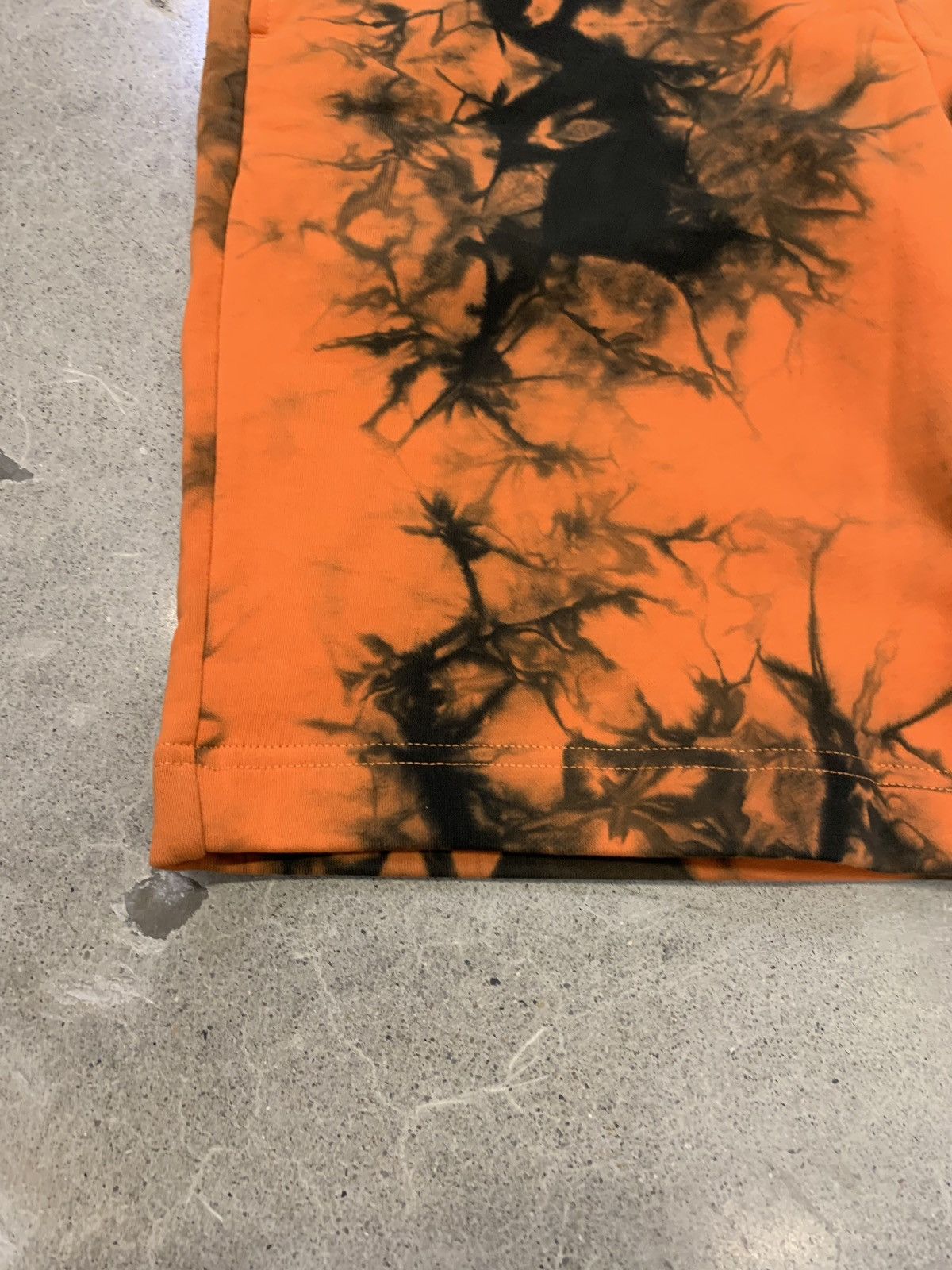 Helmut Lang Tye Dye Yellow Orange Shorts Size US 30 / EU 46 - 4 Thumbnail
