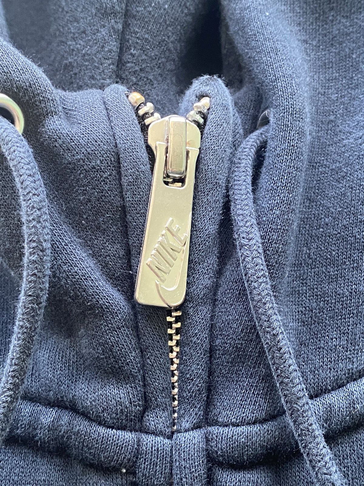 Nike × Vintage Black Nike Zip Up Silver Tag Hoodie Size US L / EU 52-54 / 3 - 3 Thumbnail