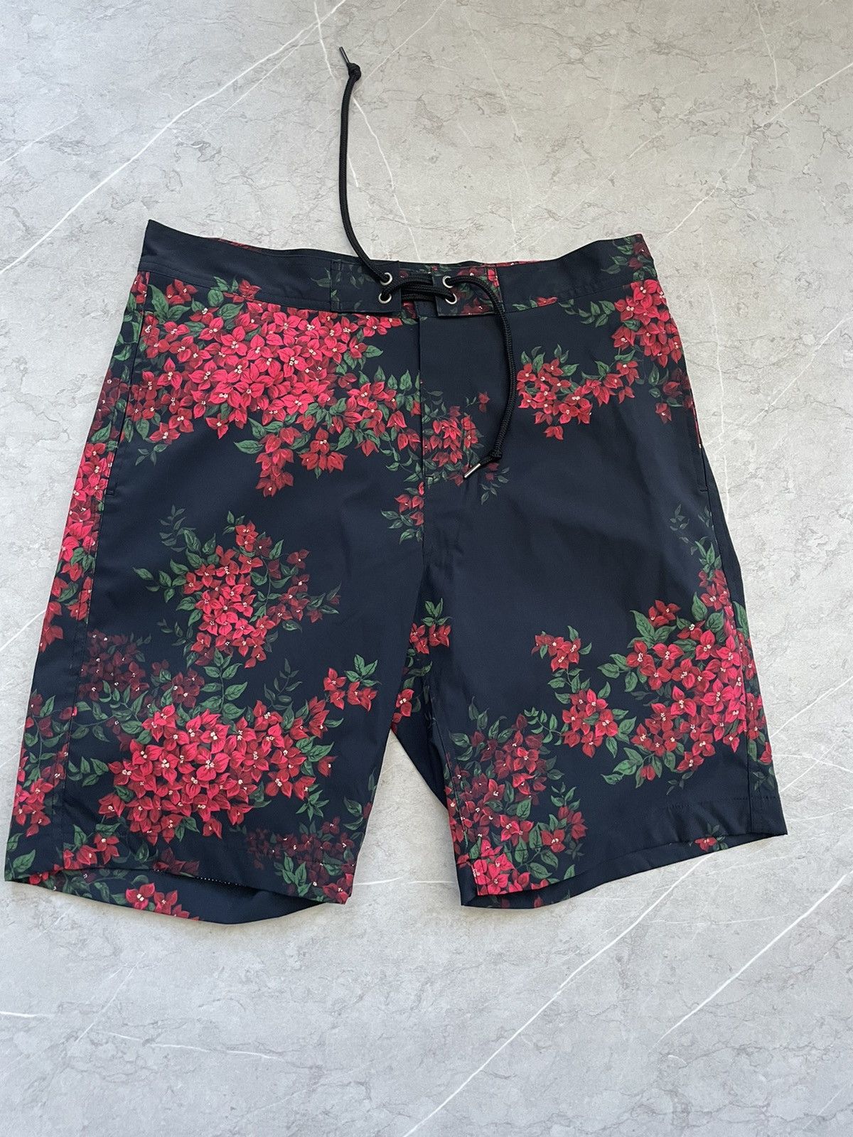 John Elliott UNWORN* Floral swim shorts size 1 Size US 30 / EU 46 - 1 Thumbnail