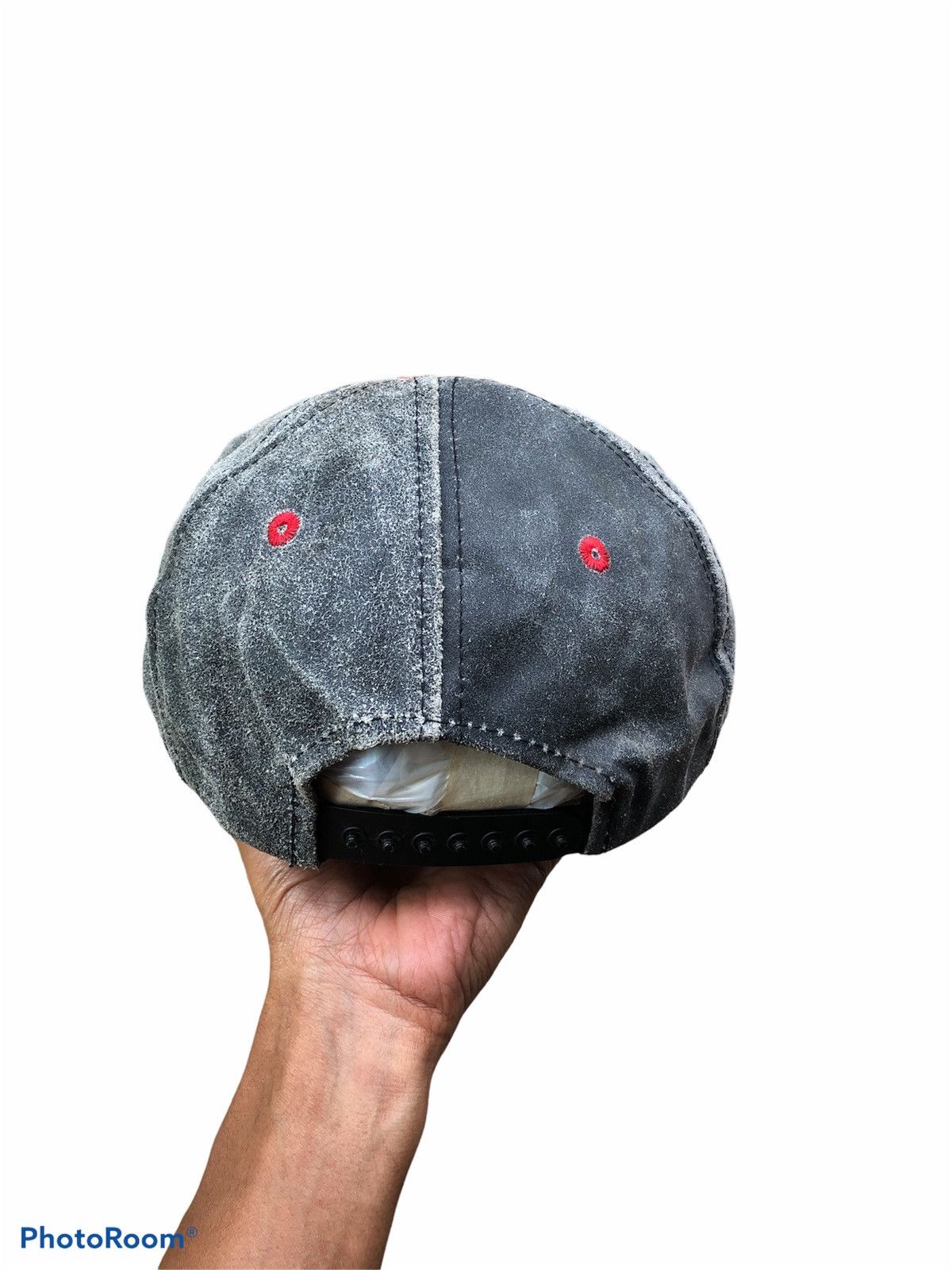 NBA × Vintage 90's CHICAGO BULLS LEATHER SNAPBACK CAP Size ONE SIZE - 4 Thumbnail