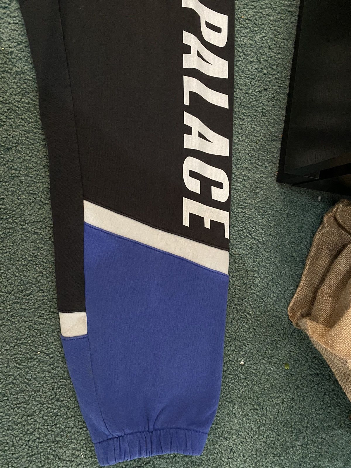 Palace Palace fall winter 2019 sweatpants Size US 34 / EU 50 - 2 Thumbnail