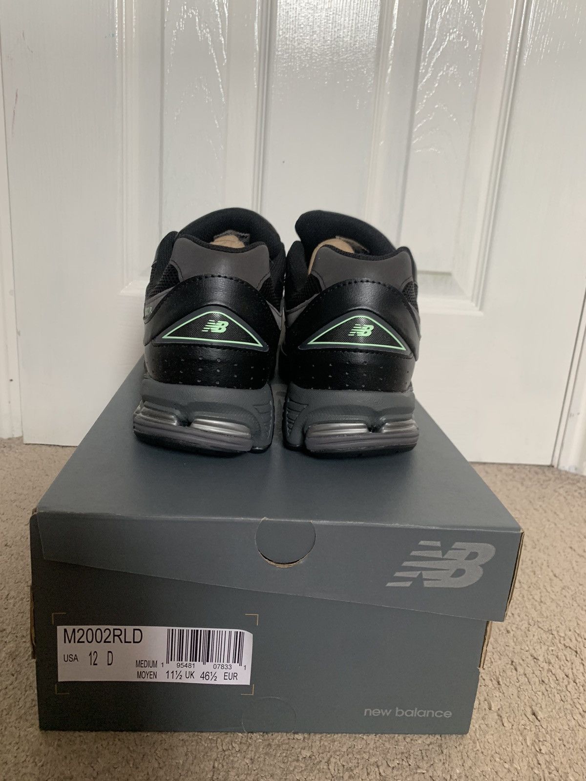 New Balance New Balance 2002R Black Size US 12 / EU 45 - 5 Thumbnail