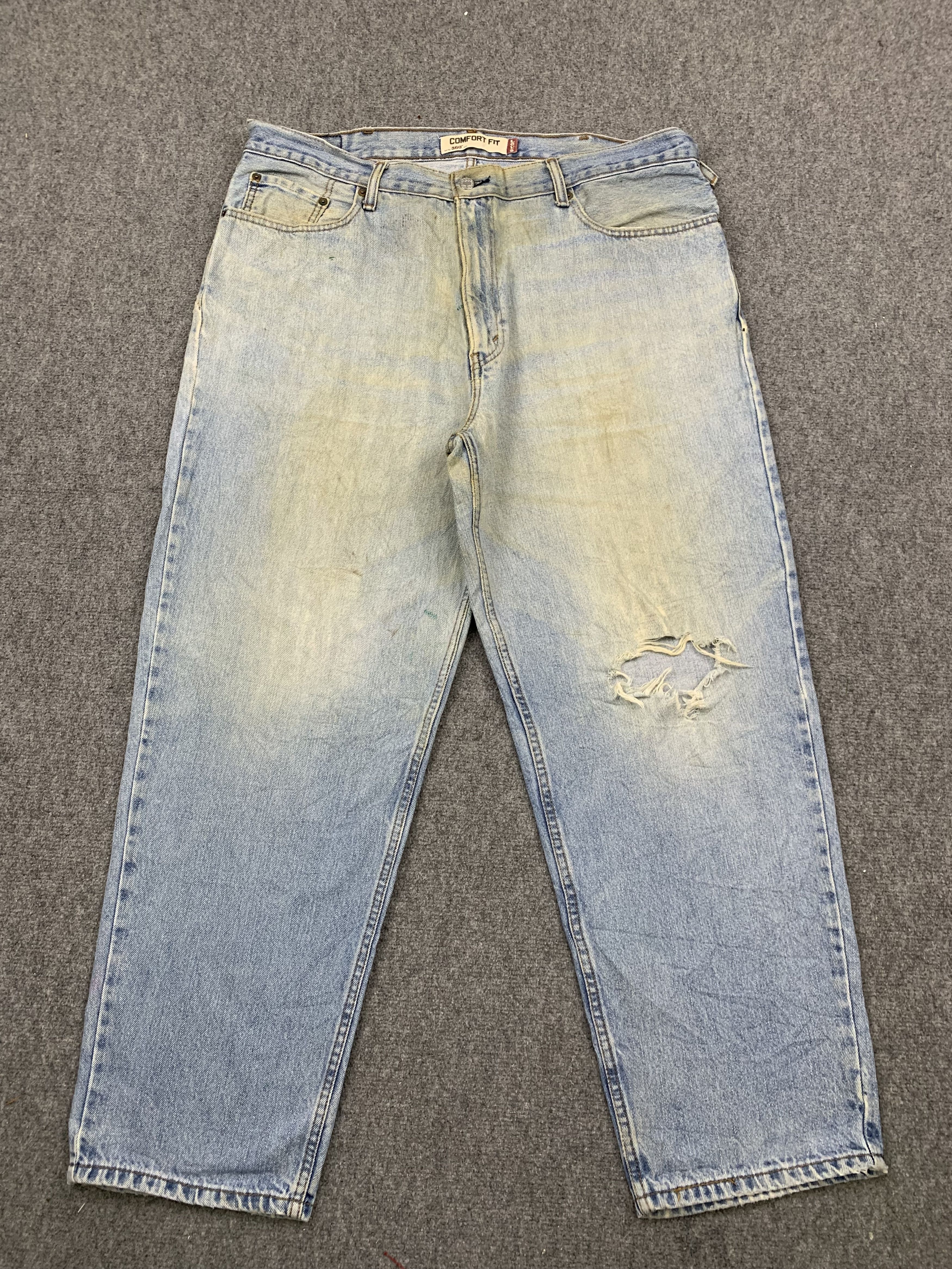 Levi's Vintage Levis 560 Dirty Blue Jeans DP1720 Size US 42 / EU 58 - 1 Thumbnail