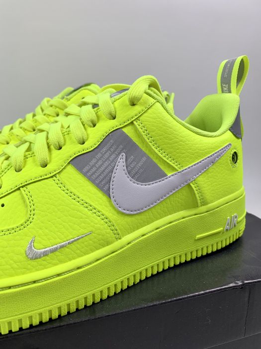 Nike Air Force 1 Utility Volt 2