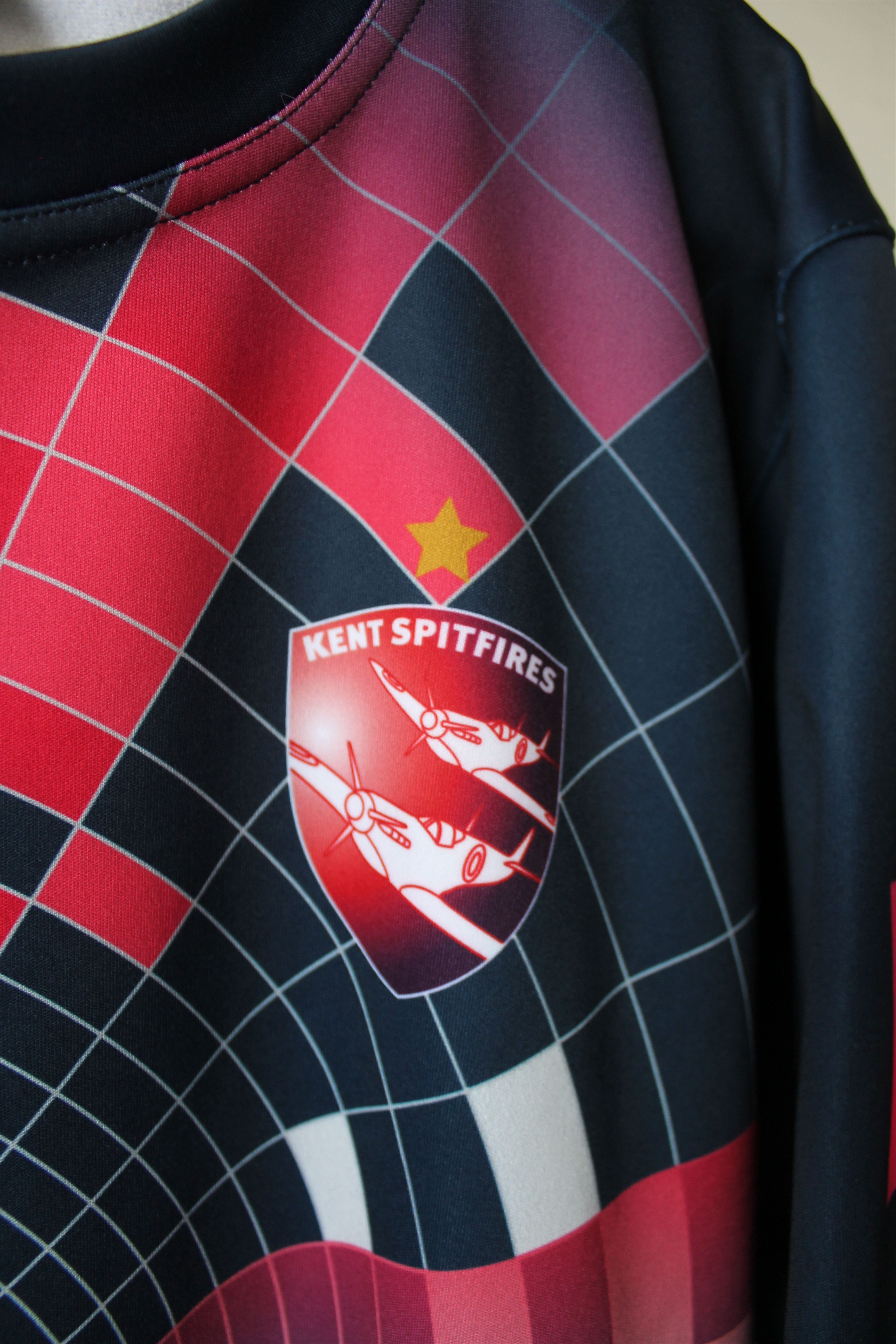 Other 2019 Kent Spitfires Cricket Team # 75 Qadri Warm Jersey Size US M / EU 48-50 / 2 - 4 Thumbnail