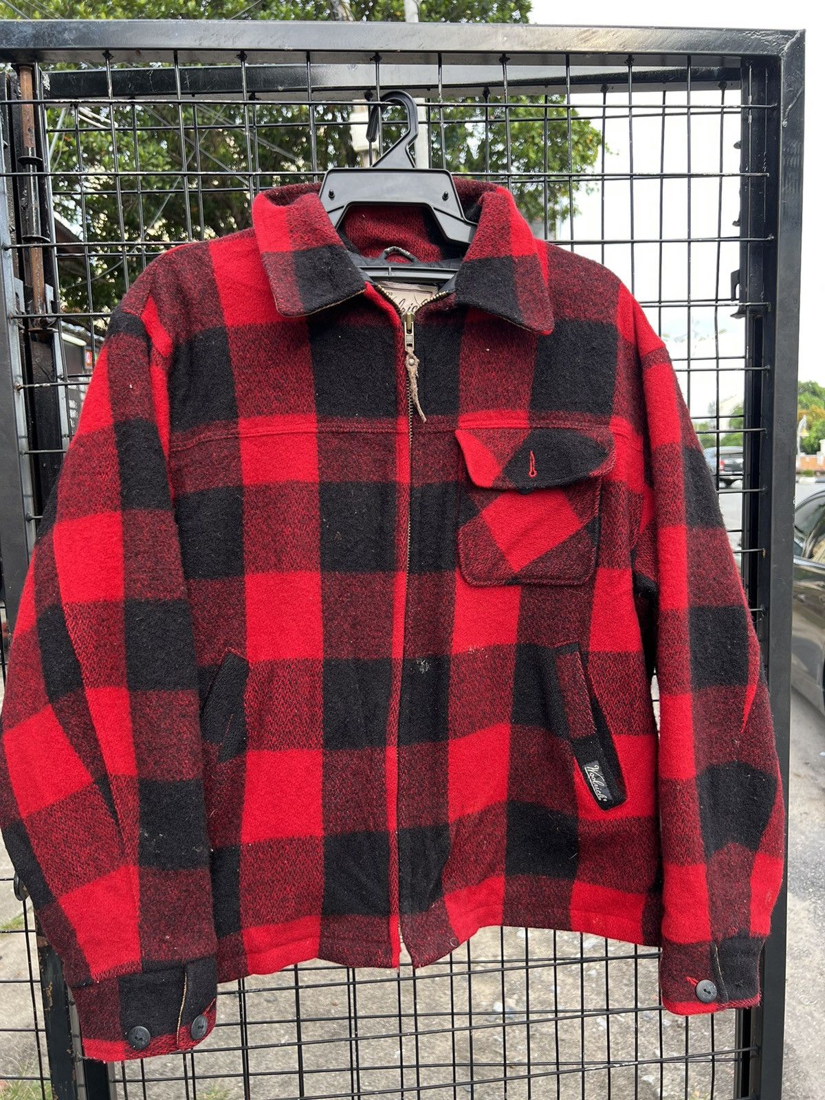 Woolrich Woolen Mills Woolrich rugged outdoorwear sedionaries zipper jacket Size US L / EU 52-54 / 3 - 1 Thumbnail