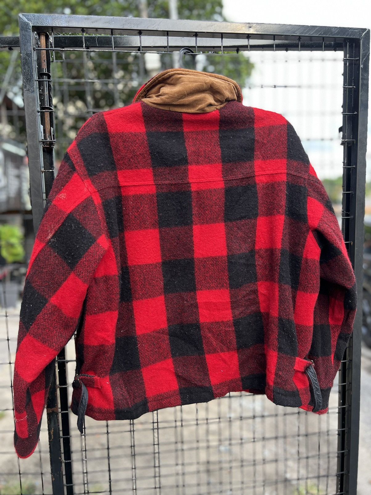 Woolrich Woolen Mills Woolrich rugged outdoorwear sedionaries zipper jacket Size US L / EU 52-54 / 3 - 4 Thumbnail