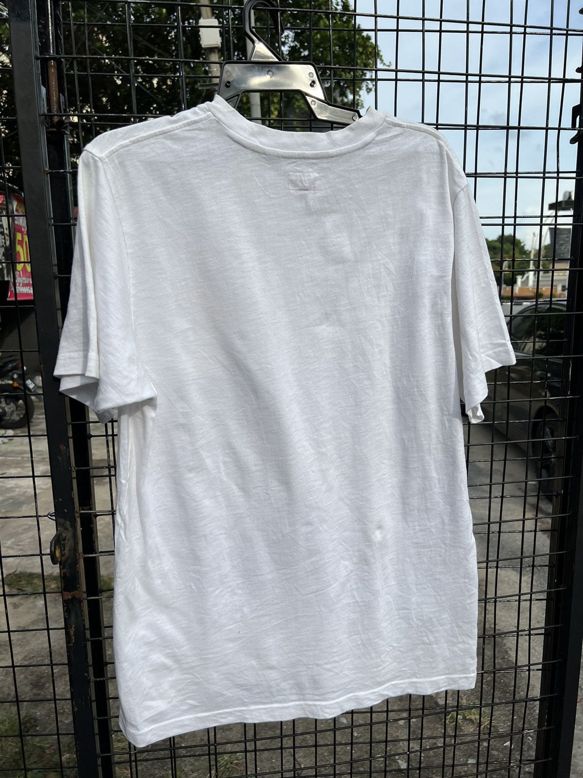 Supreme Supreme tee single pocket white plain Size US L / EU 52-54 / 3 - 7 Thumbnail