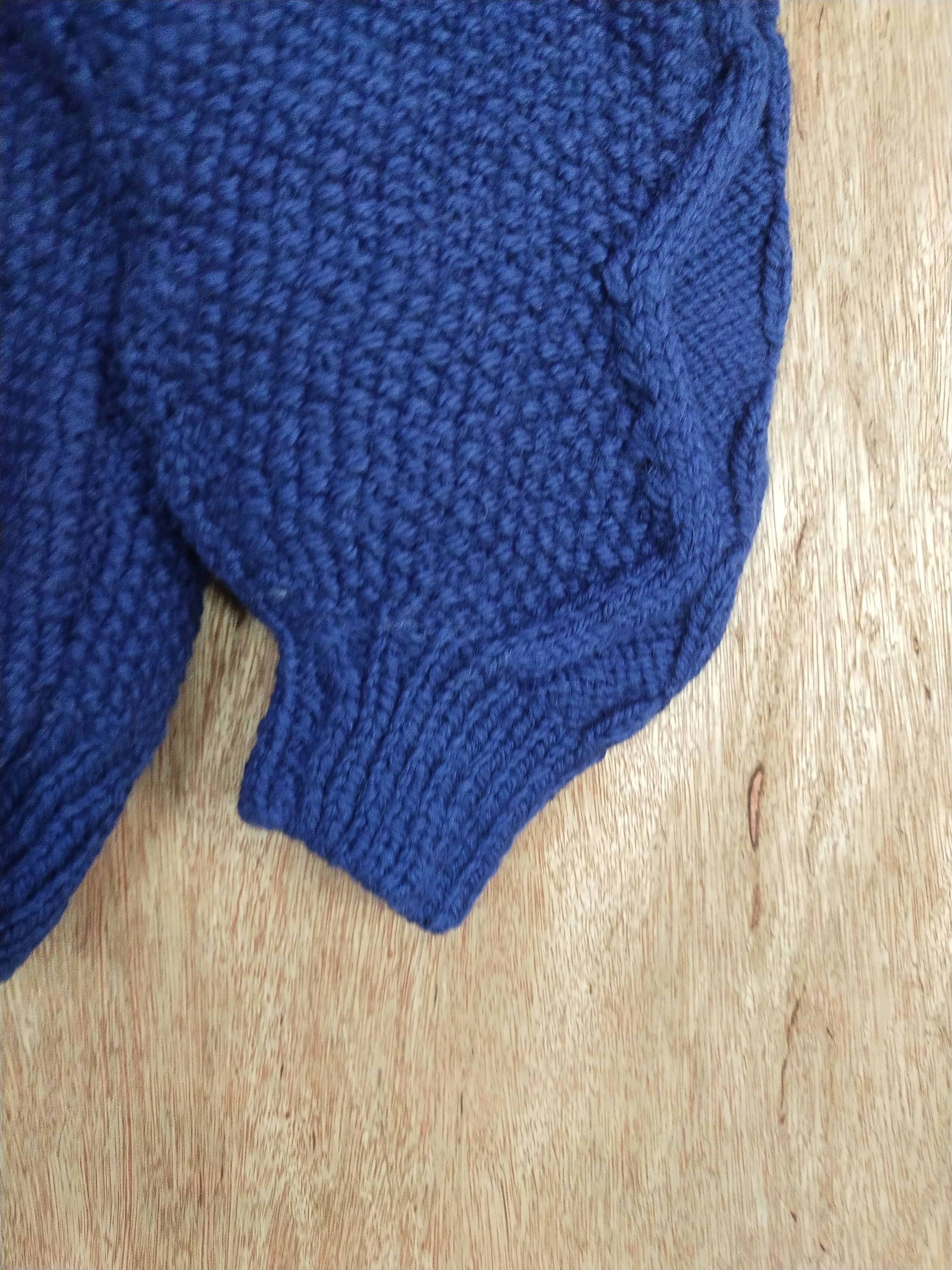 Aran Isles Knitwear Japan Blue aran isle cable knitwear #H277 Size US M / EU 48-50 / 2 - 4 Thumbnail