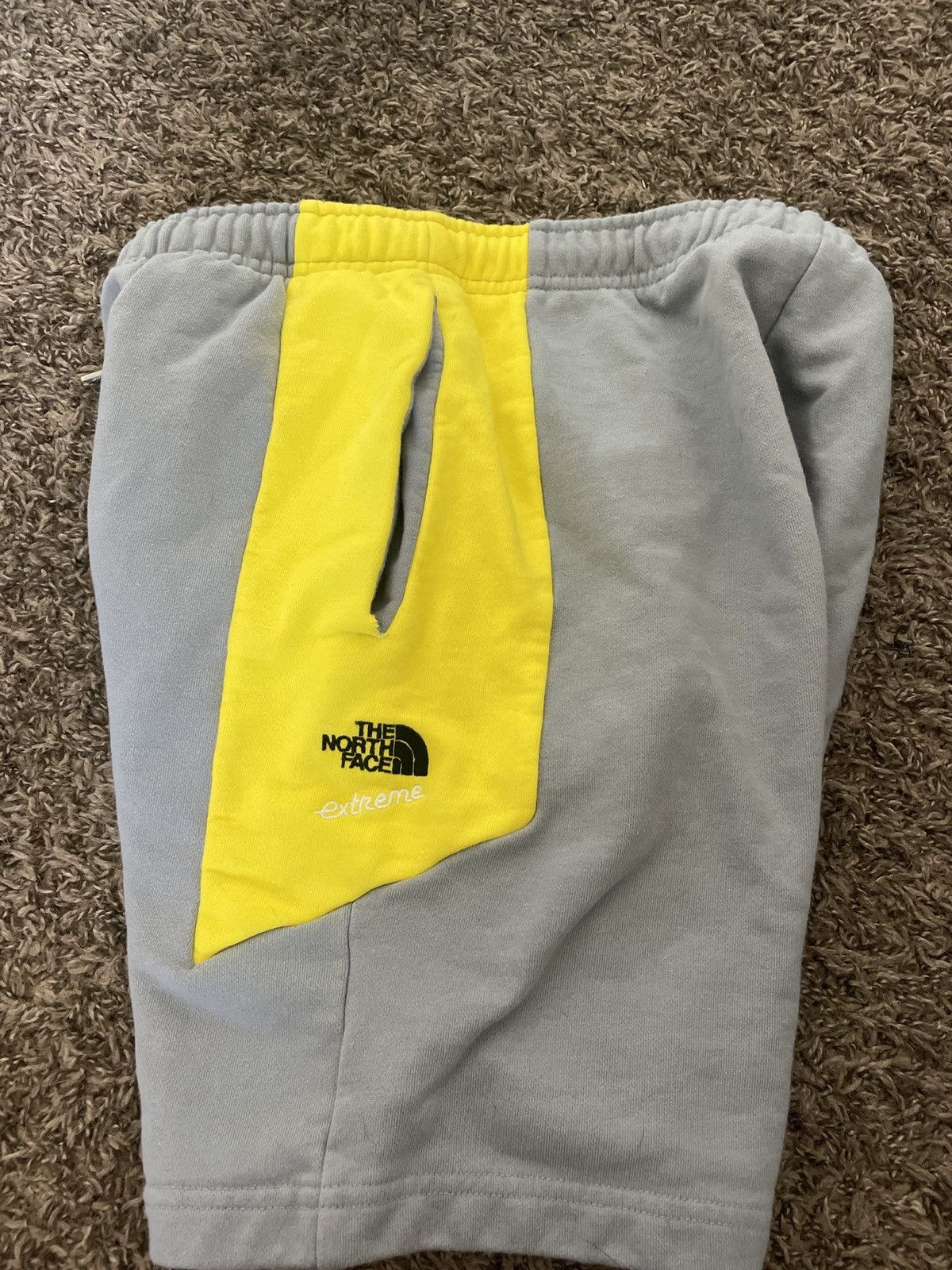 The North Face vintage north face extreme shorts Size US 31 - 2 Thumbnail