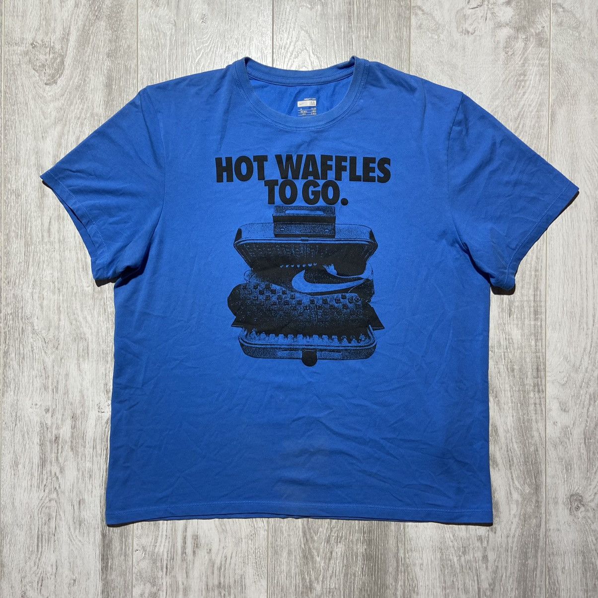 Nike × Streetwear × Vintage Vintage Y2K Nike Hot Waffles To Go T 