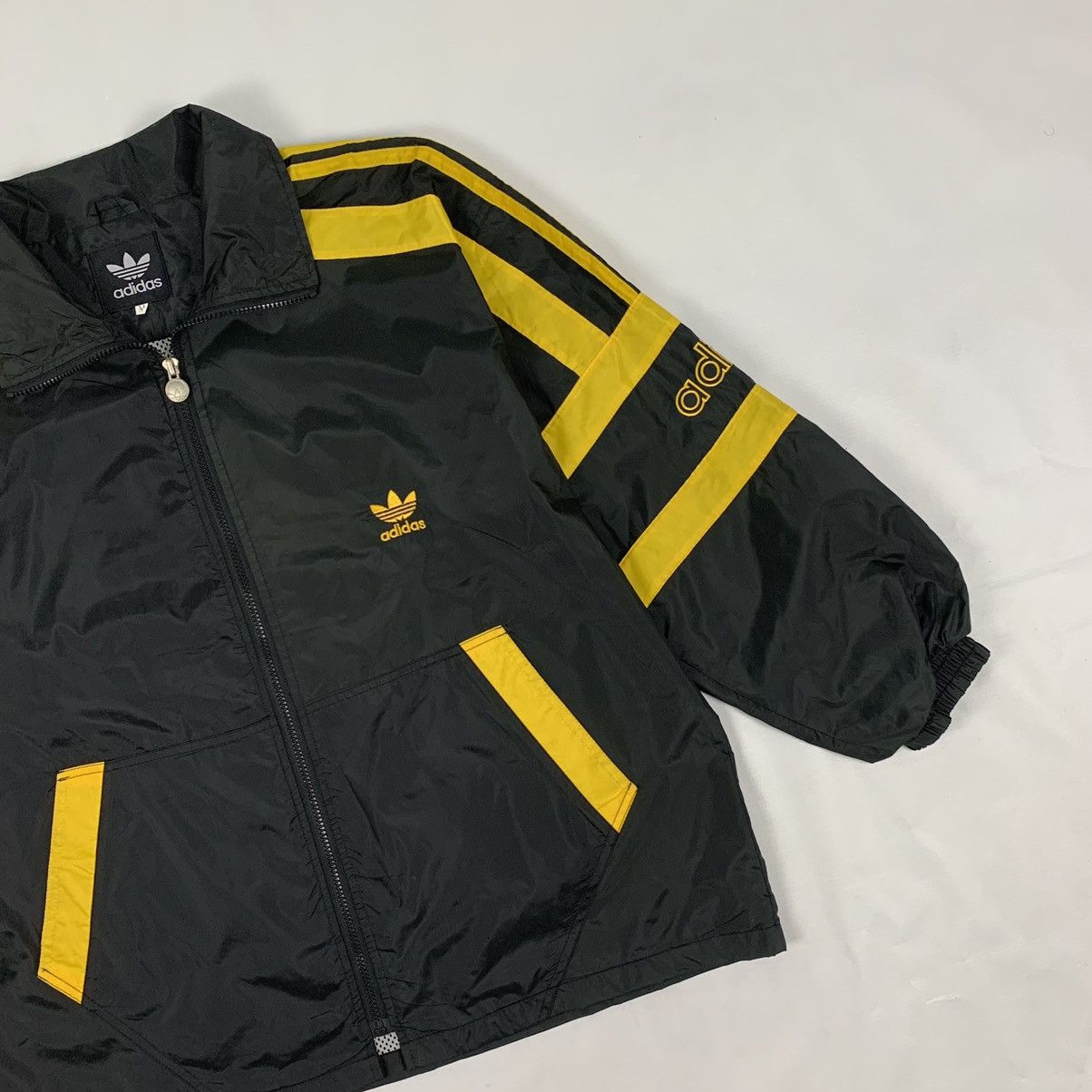 Adidas × Vintage Vintage Adidas Light Zipper Jacket Size US M / EU 48-50 / 2 - 6 Thumbnail