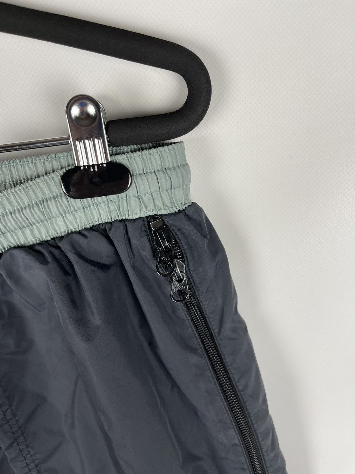Nike Nike vintage y2k hype zipper nylon black green hype shorts Size US 32 / EU 48 - 10 Thumbnail