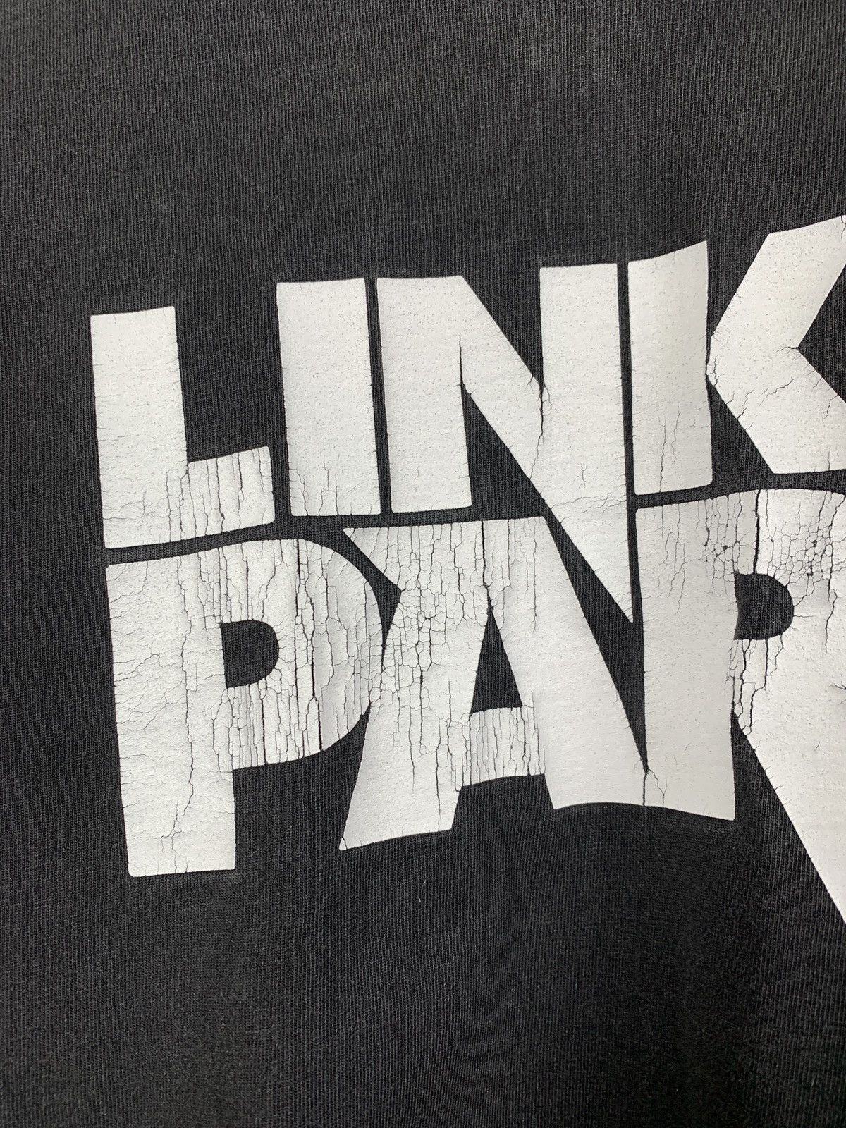 Band Tees Vintage Linkin Park Minutes To Midnight Faded Black T-Shirt Size US S / EU 44-46 / 1 - 11 Thumbnail