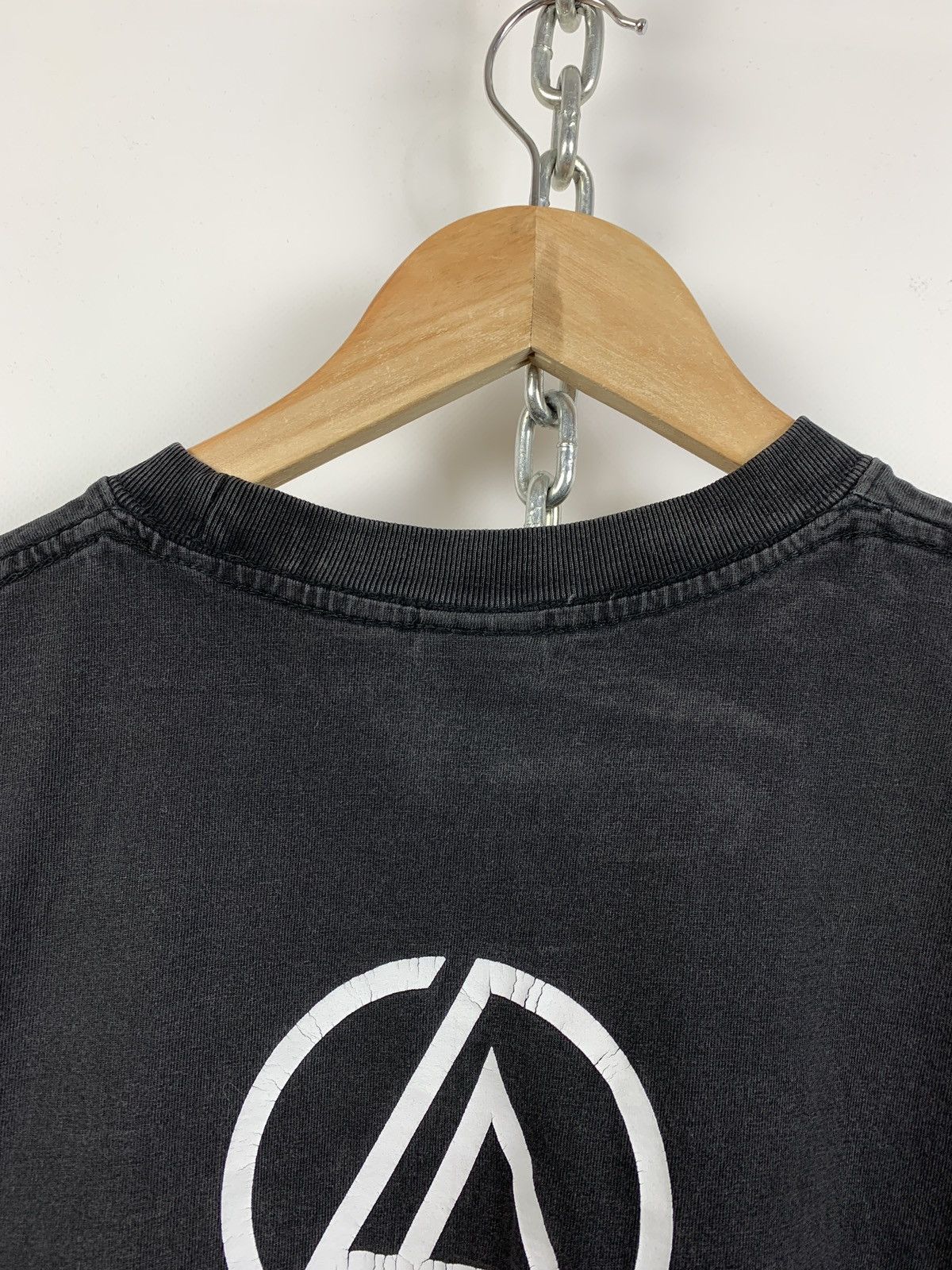Band Tees Vintage Linkin Park Minutes To Midnight Faded Black T-Shirt Size US S / EU 44-46 / 1 - 10 Thumbnail