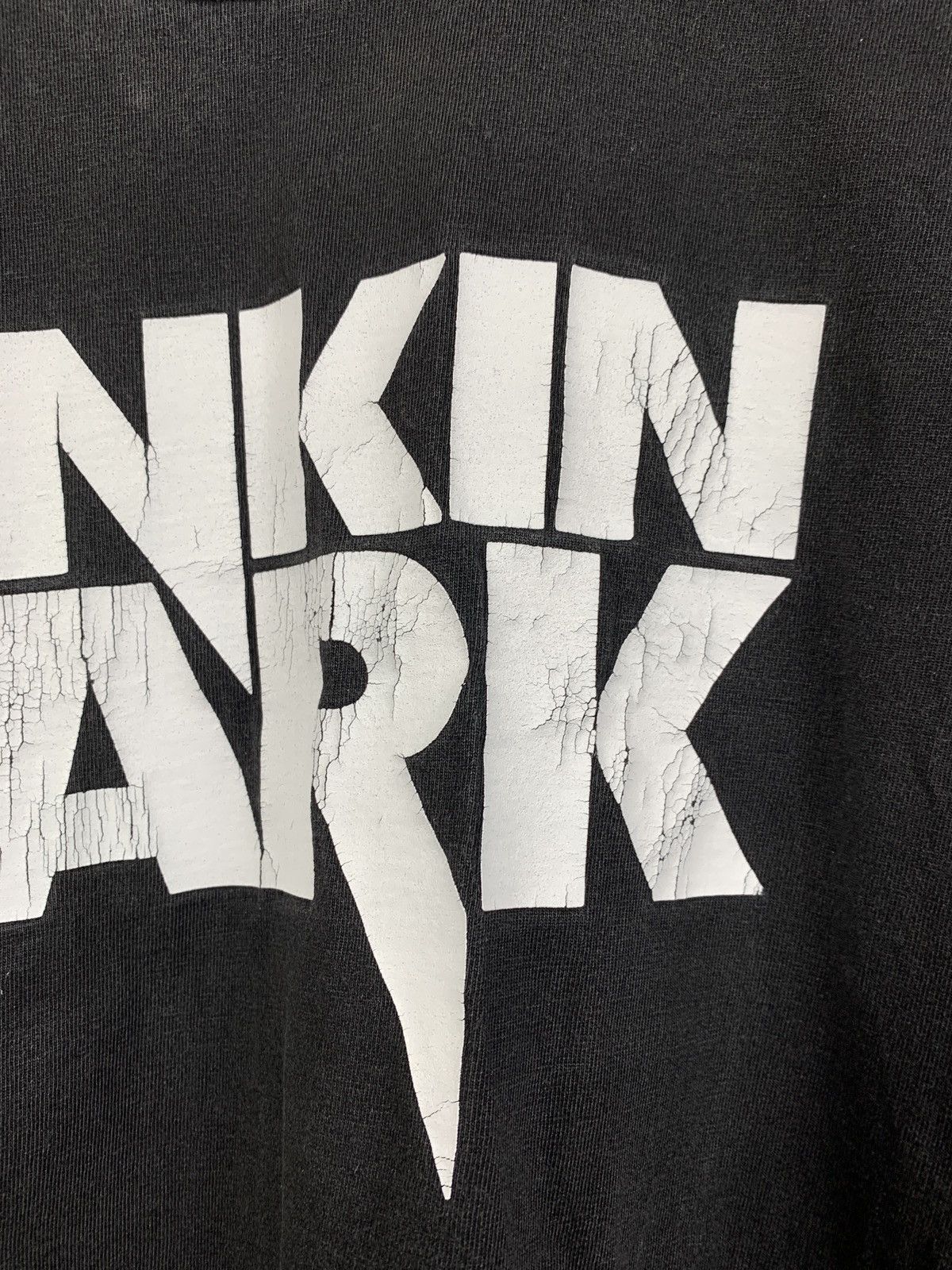 Band Tees Vintage Linkin Park Minutes To Midnight Faded Black T-Shirt Size US S / EU 44-46 / 1 - 12 Thumbnail