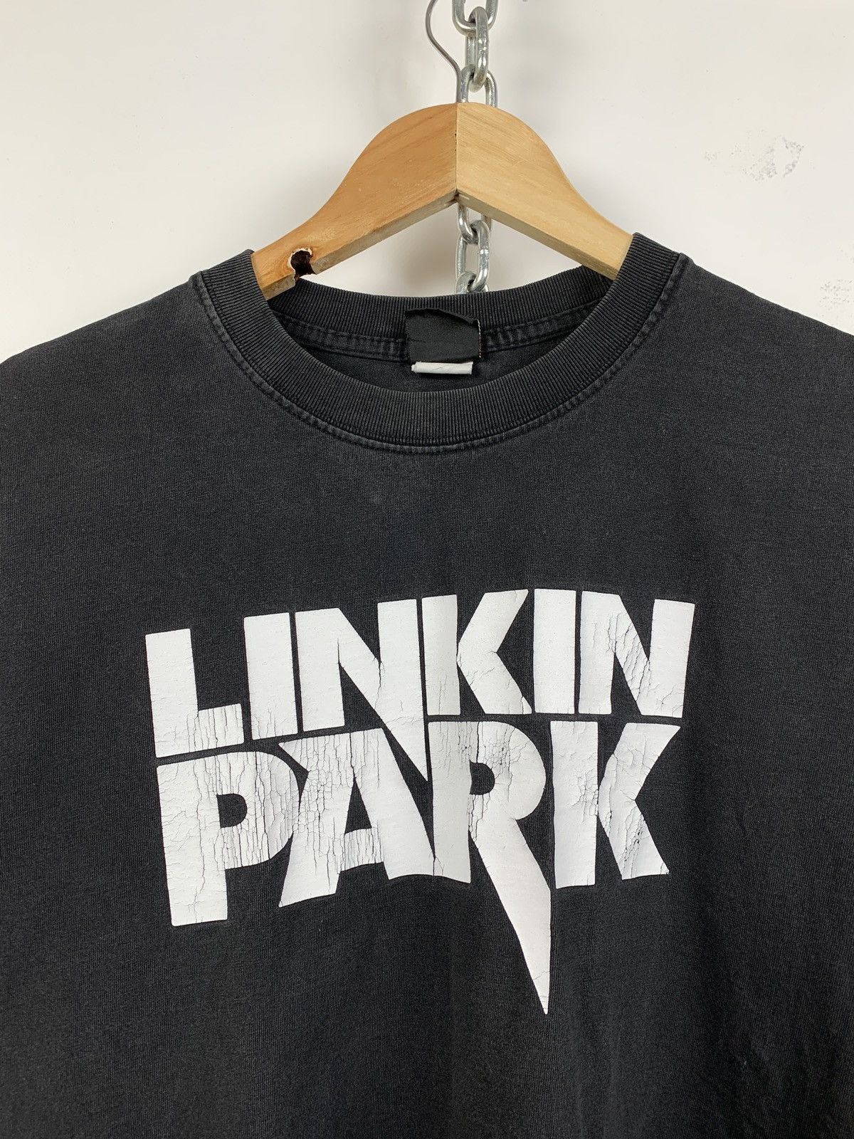 Band Tees Vintage Linkin Park Minutes To Midnight Faded Black T-Shirt Size US S / EU 44-46 / 1 - 8 Thumbnail