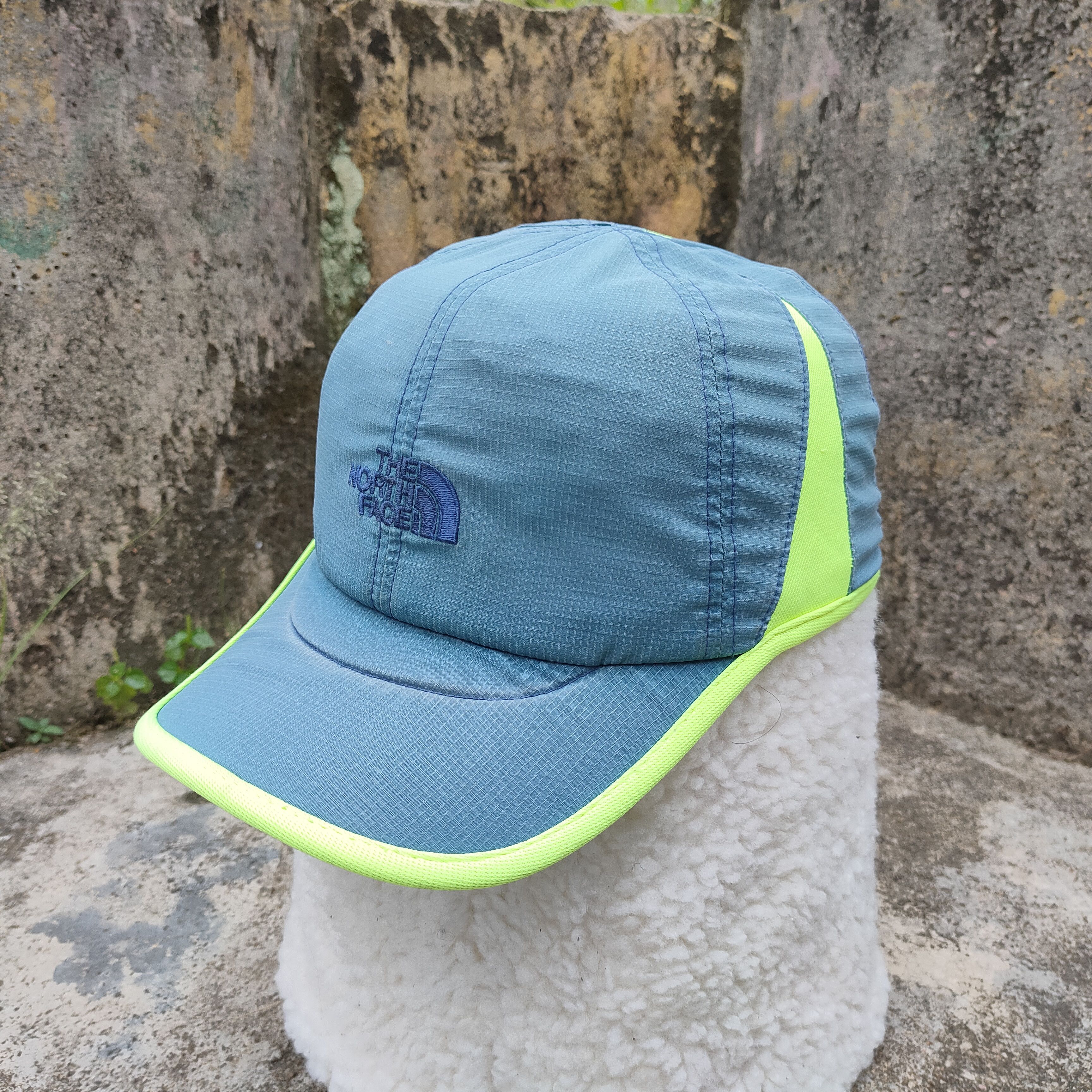Japanese Brand Vintage THE NORTH FACE Quick Dry ColourWay Cap Outdoor Size ONE SIZE - 1 Thumbnail