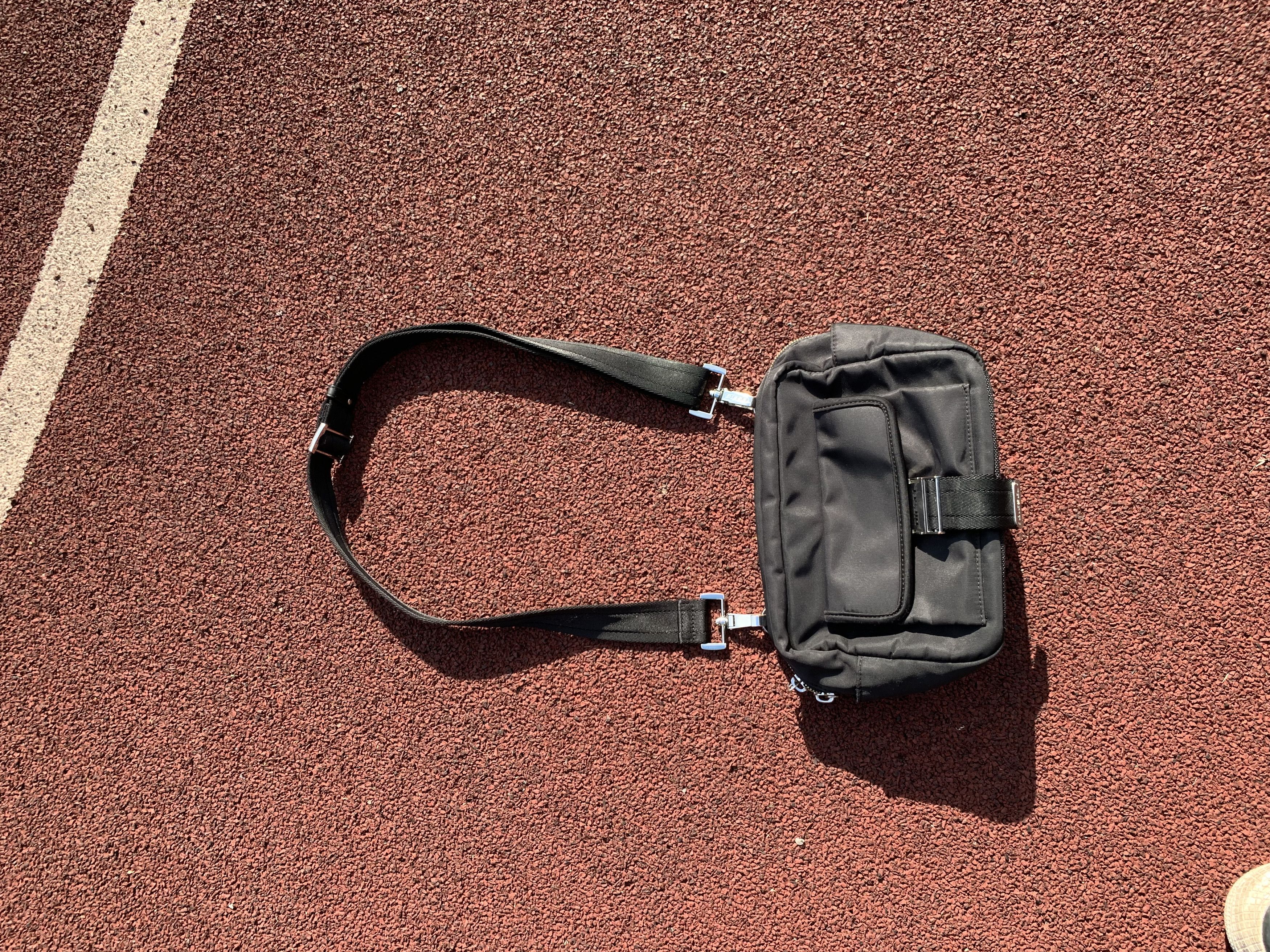 Sac Week-end Diesel Vintage En Toile - Couleur Violet - Occasion Parfait état - Porté Main Ou épaule