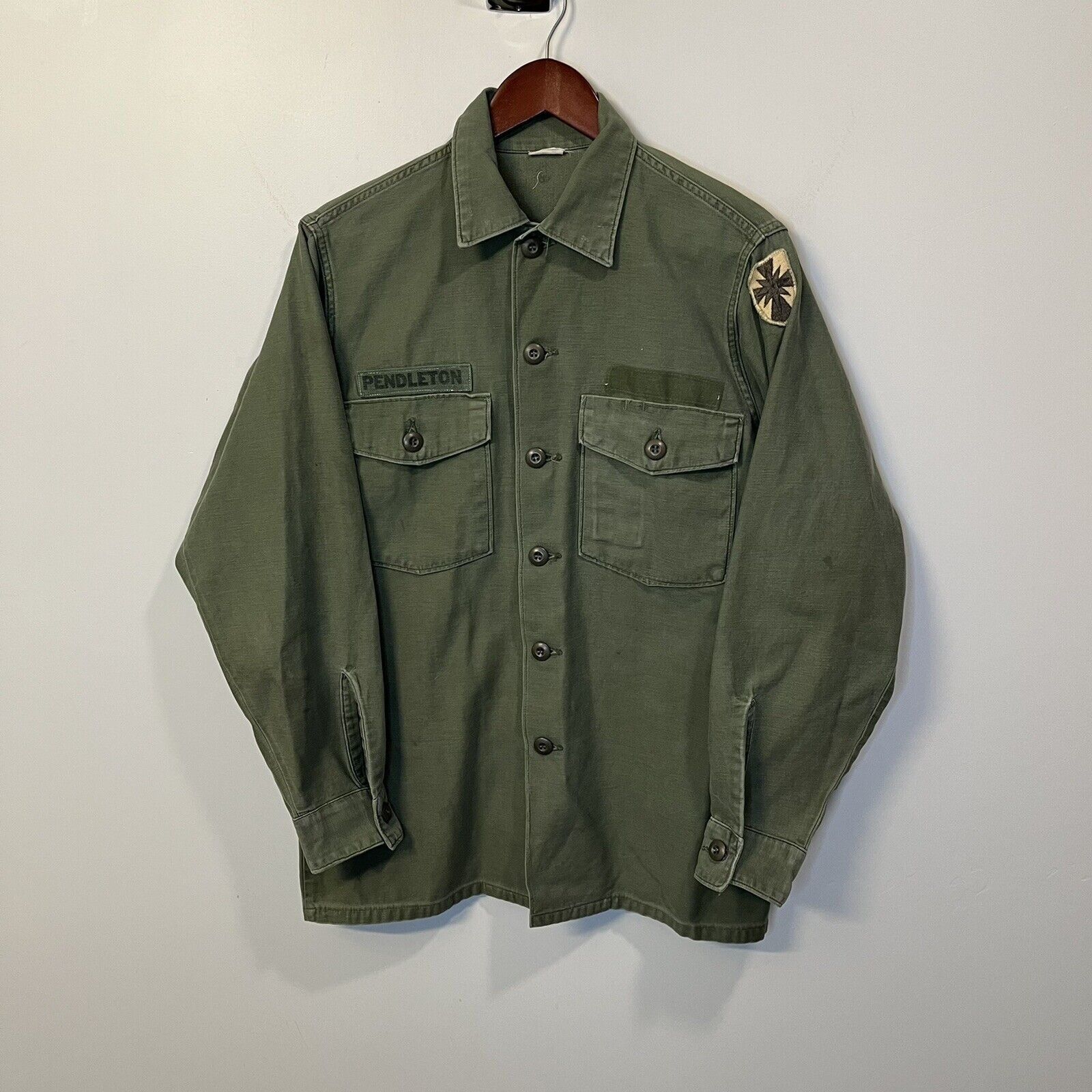 Vintage Vintage US Military OD Green Uniform Shirt Size US L / EU 52-54 / 3 - 1 Preview