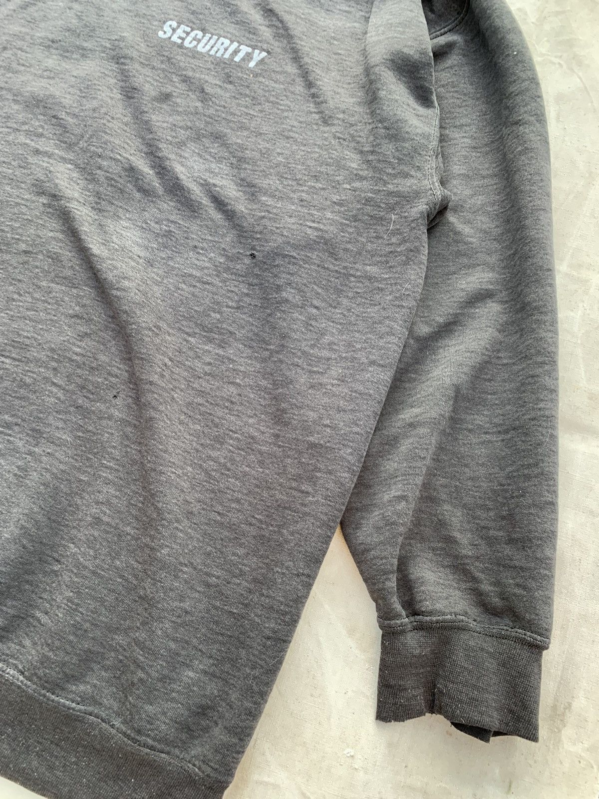 Vintage Vintage Faded Security Sweatshirt Size US XL / EU 56 / 4 - 8 Thumbnail