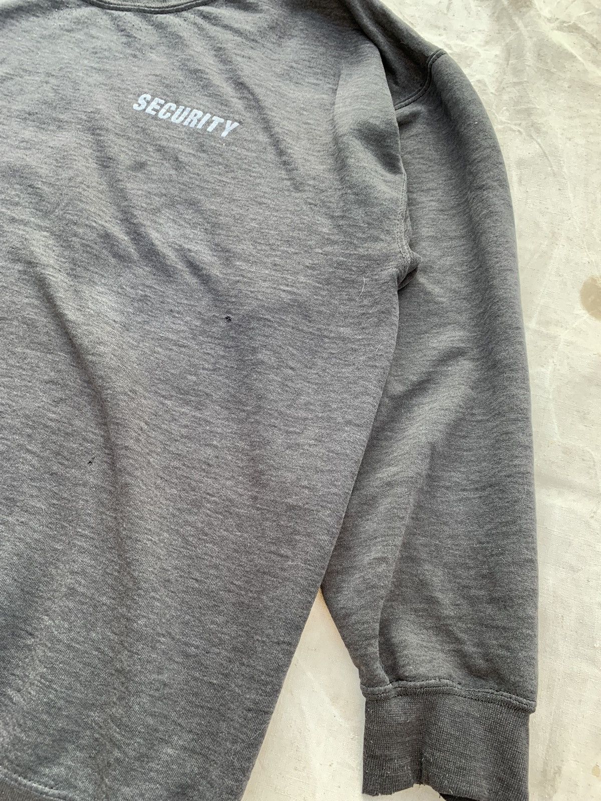 Vintage Vintage Faded Security Sweatshirt Size US XL / EU 56 / 4 - 7 Thumbnail