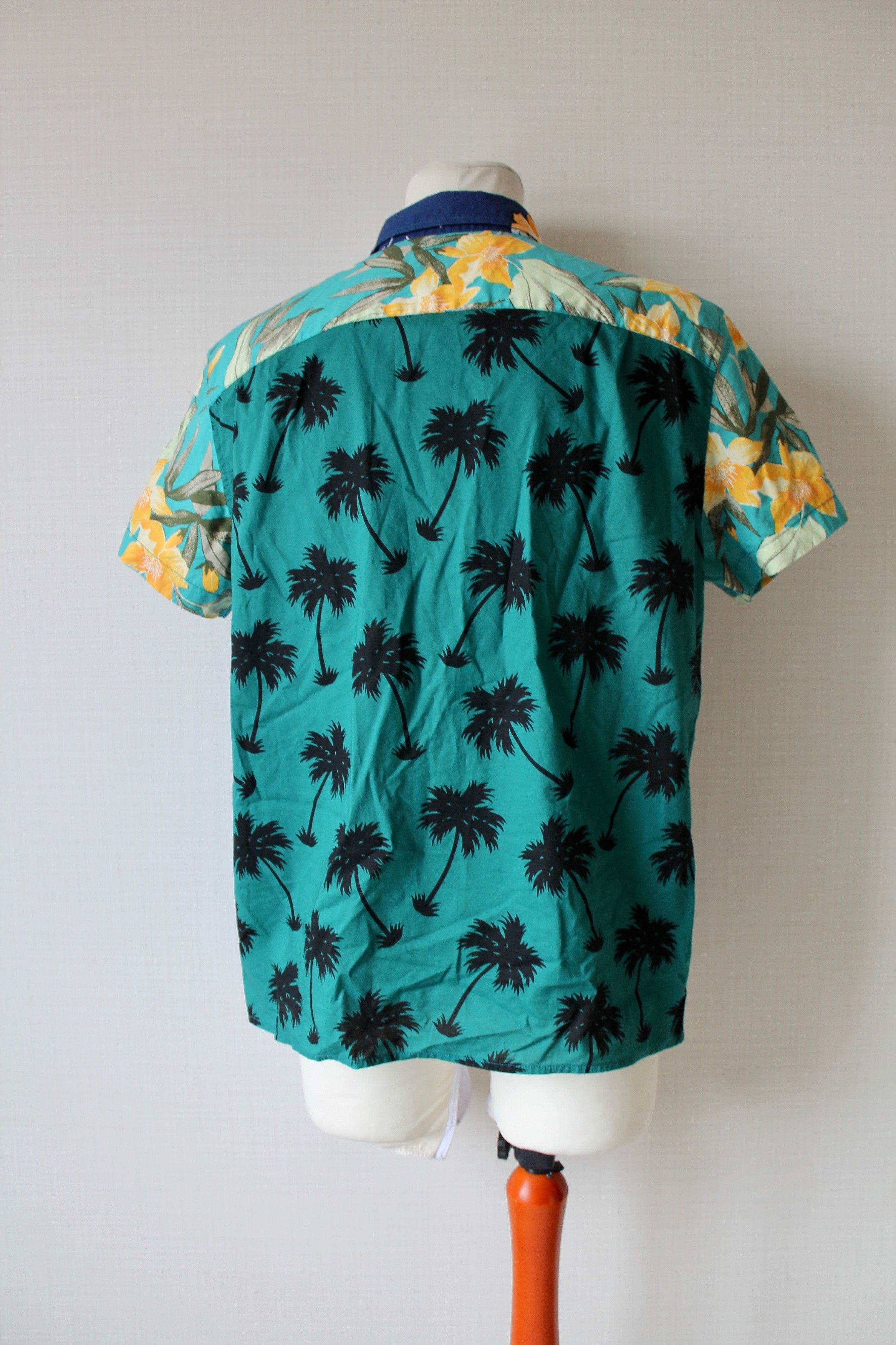 American Eagle Outfitters American Eagle Hawaiian Shirt Floral Multicolor Size US L / EU 52-54 / 3 - 8 Thumbnail