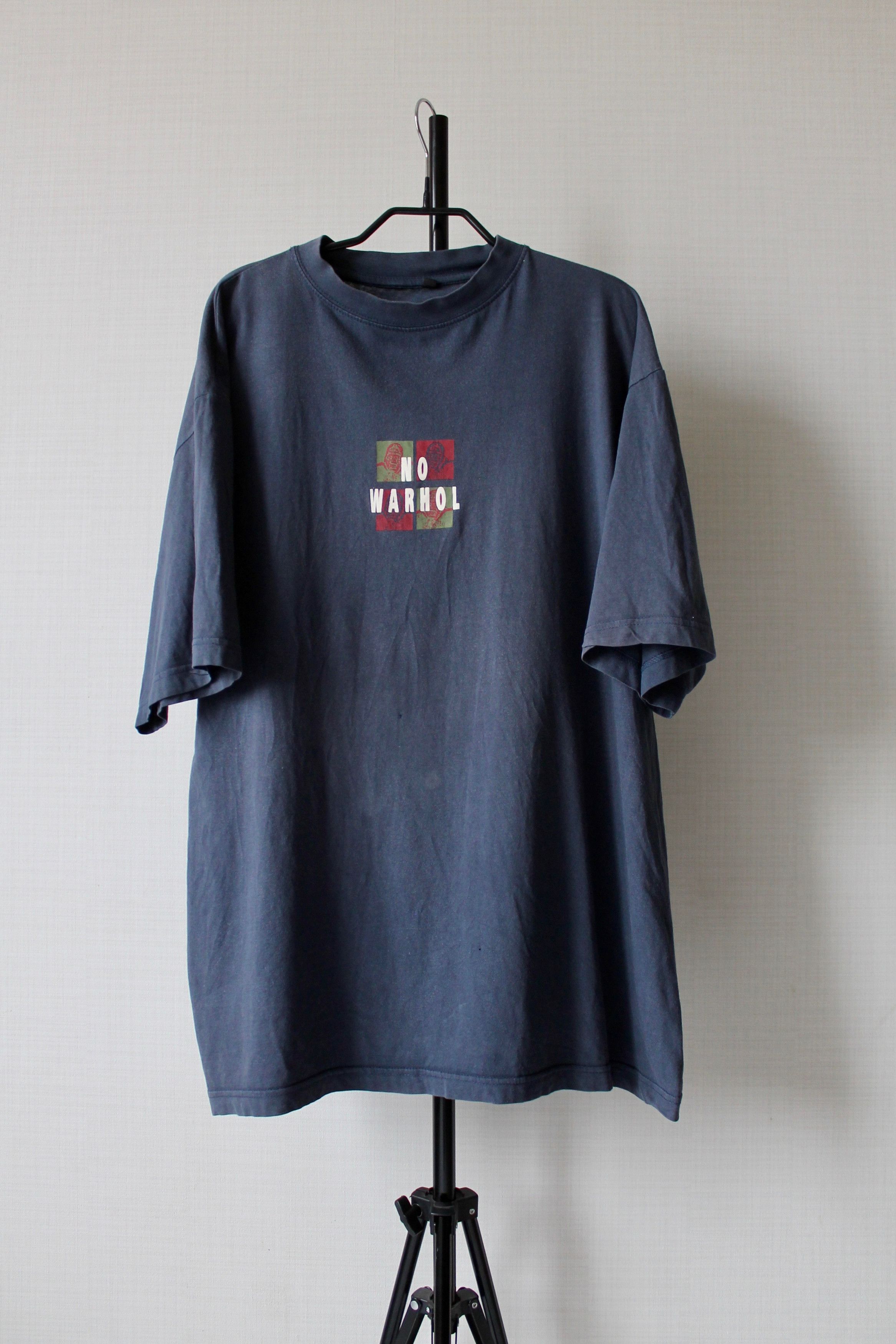 Vintage ART T-shirt "NO WARHOL" faded worn navy blue XL Size US XL / EU 56 / 4 - 1 Thumbnail