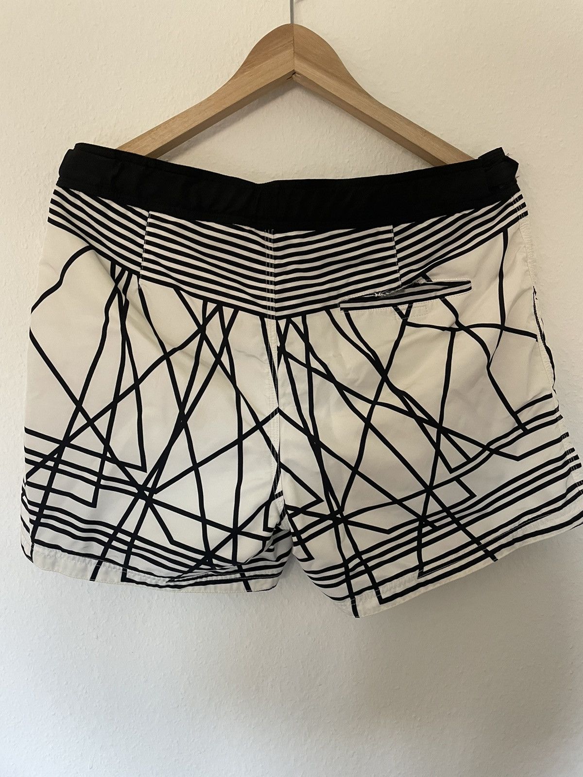 Neil Barrett Neil Barrett Board Shorts Geometrical Pattern Size US 30 / EU 46 - 5 Thumbnail