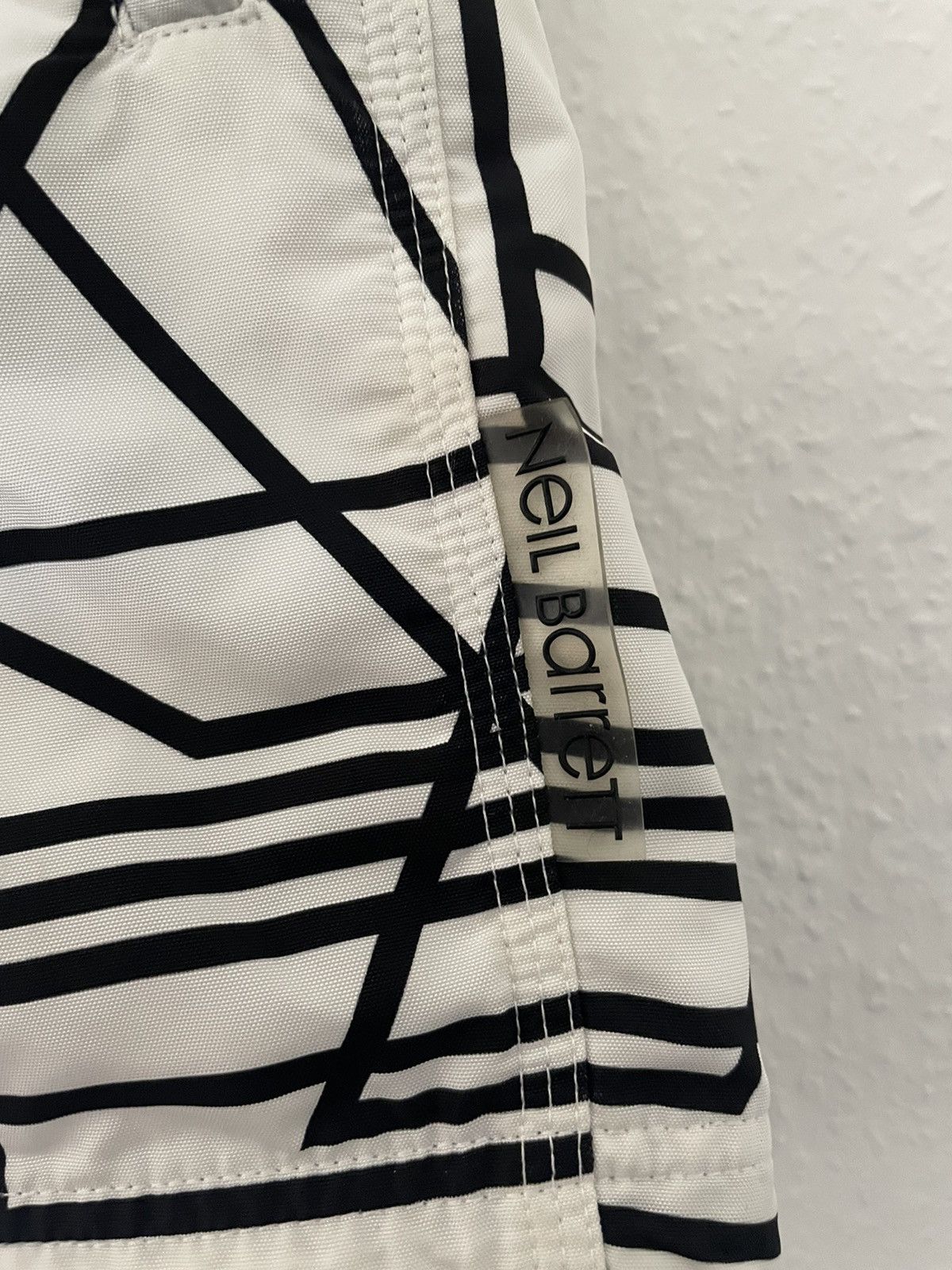 Neil Barrett Neil Barrett Board Shorts Geometrical Pattern Size US 30 / EU 46 - 2 Thumbnail