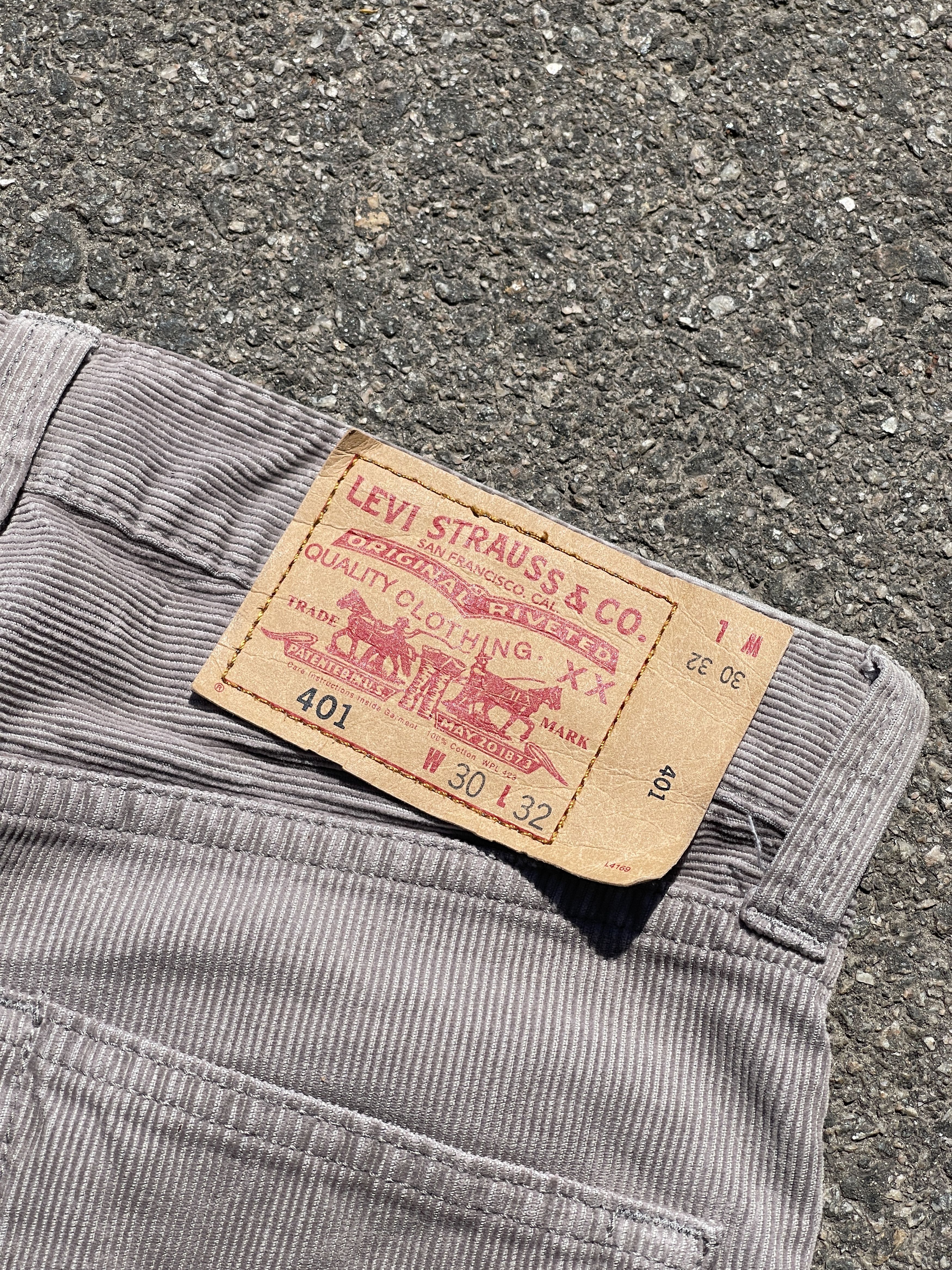 Levi's × Vintage Vintage 90s Levi's Corduroy 5 Pocket Pants Beige 30x32 Size US 30 / EU 46 - 2 Thumbnail