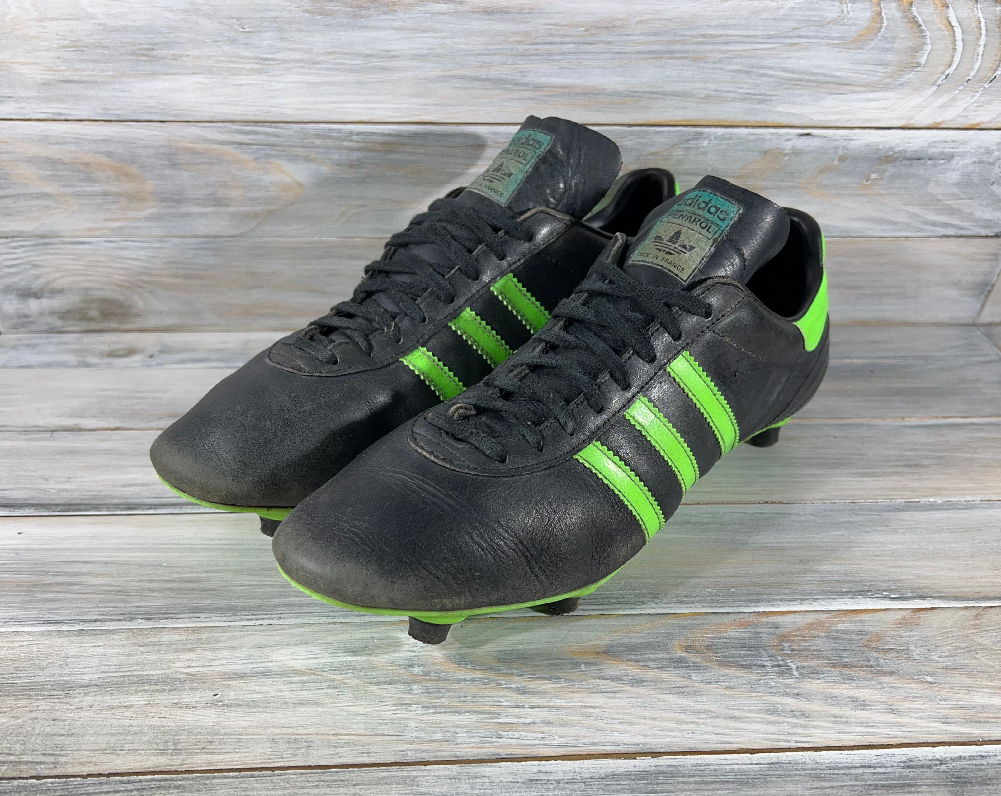 Adidas penarol football outlet boots 1970