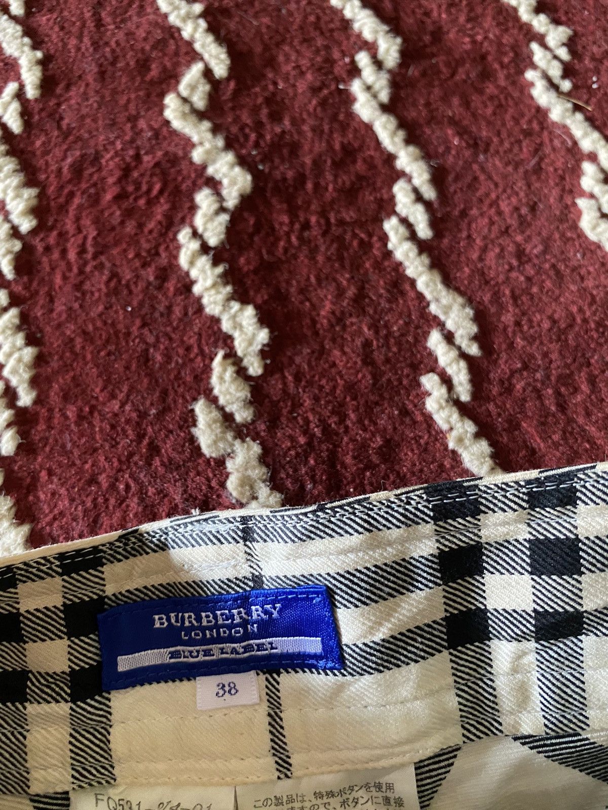 Burberry × Japanese Brand Rare Burberry checkered Short Pants Size US 29 - 4 Thumbnail
