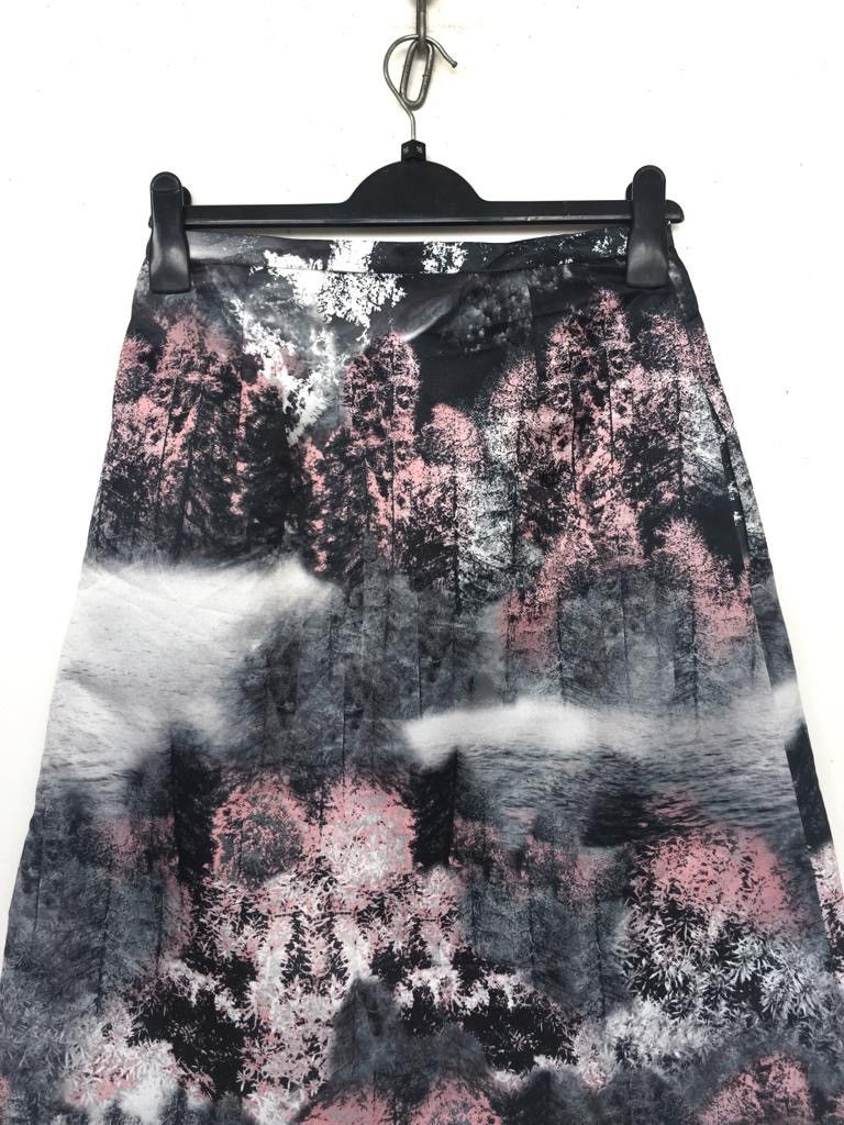 Max Mara 💥Max Mara Overprint Skirt Size 27" / US 4 / IT 40 - 4 Thumbnail